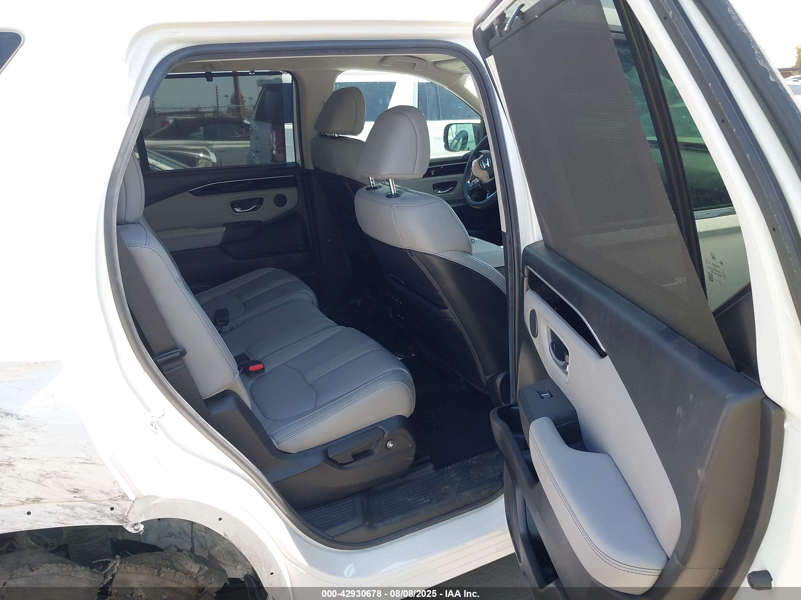 HONDA PILOT image 8