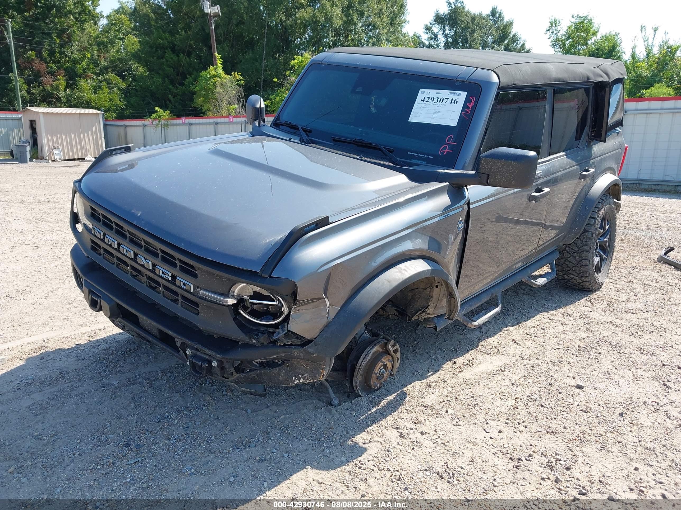 FORD BRONCO image 6