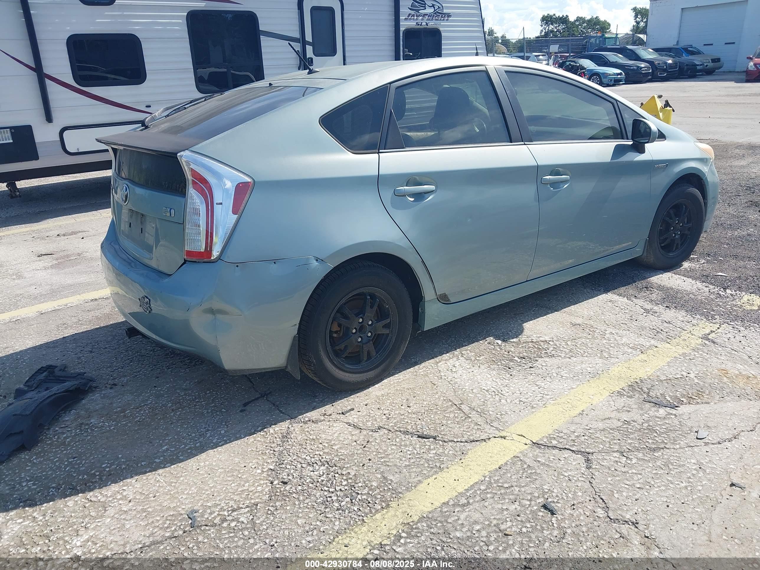 TOYOTA PRIUS image 4
