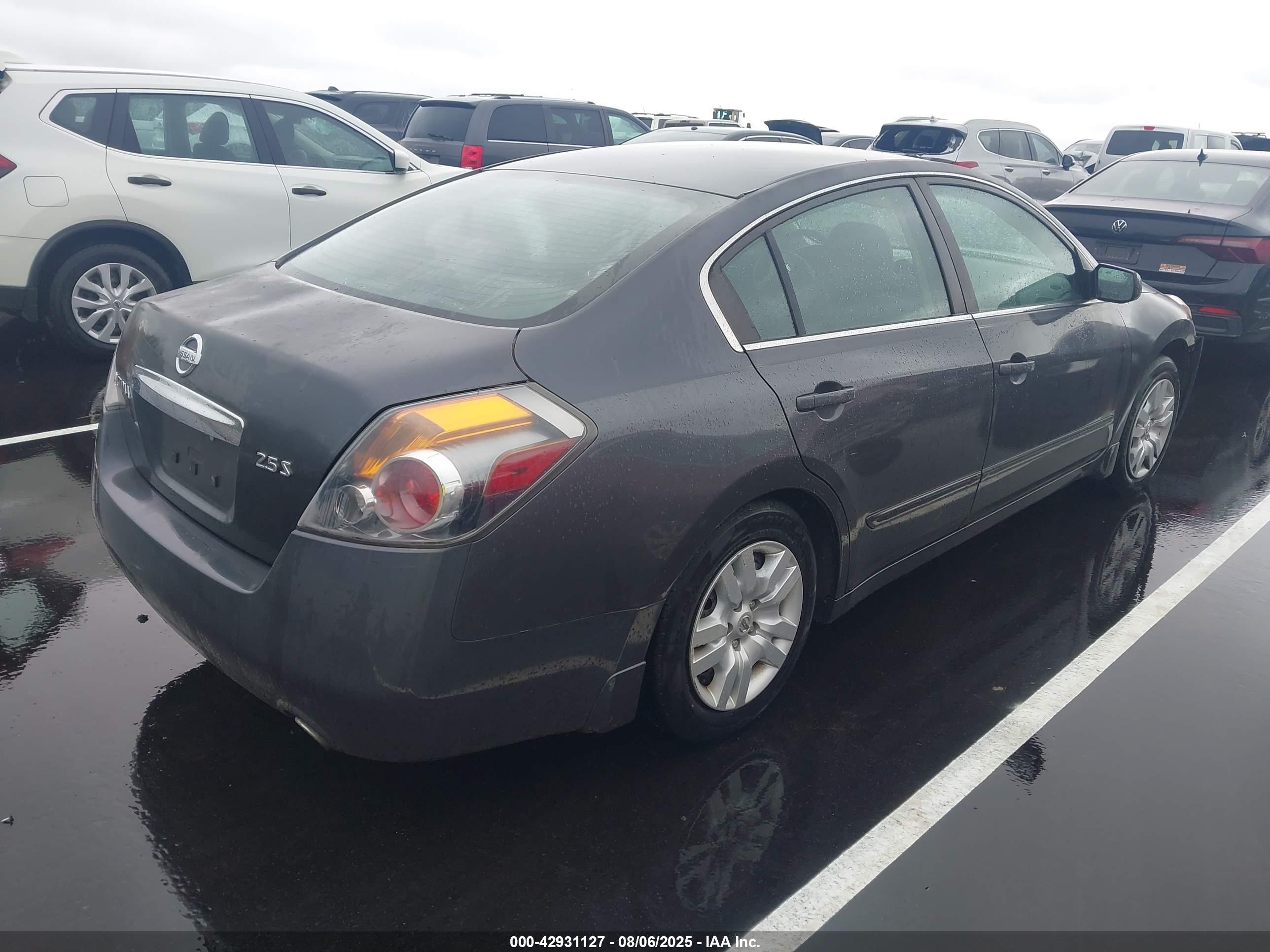 NISSAN ALTIMA image 4