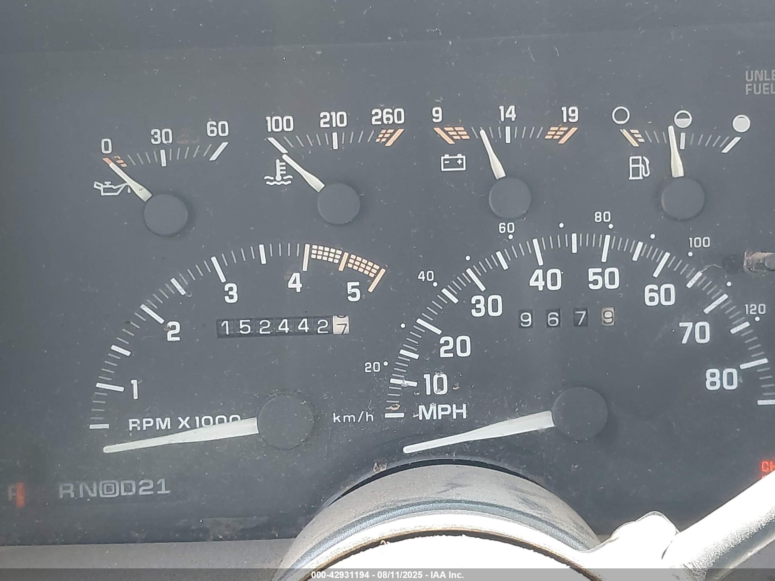 CHEVROLET GMT-400 image 7