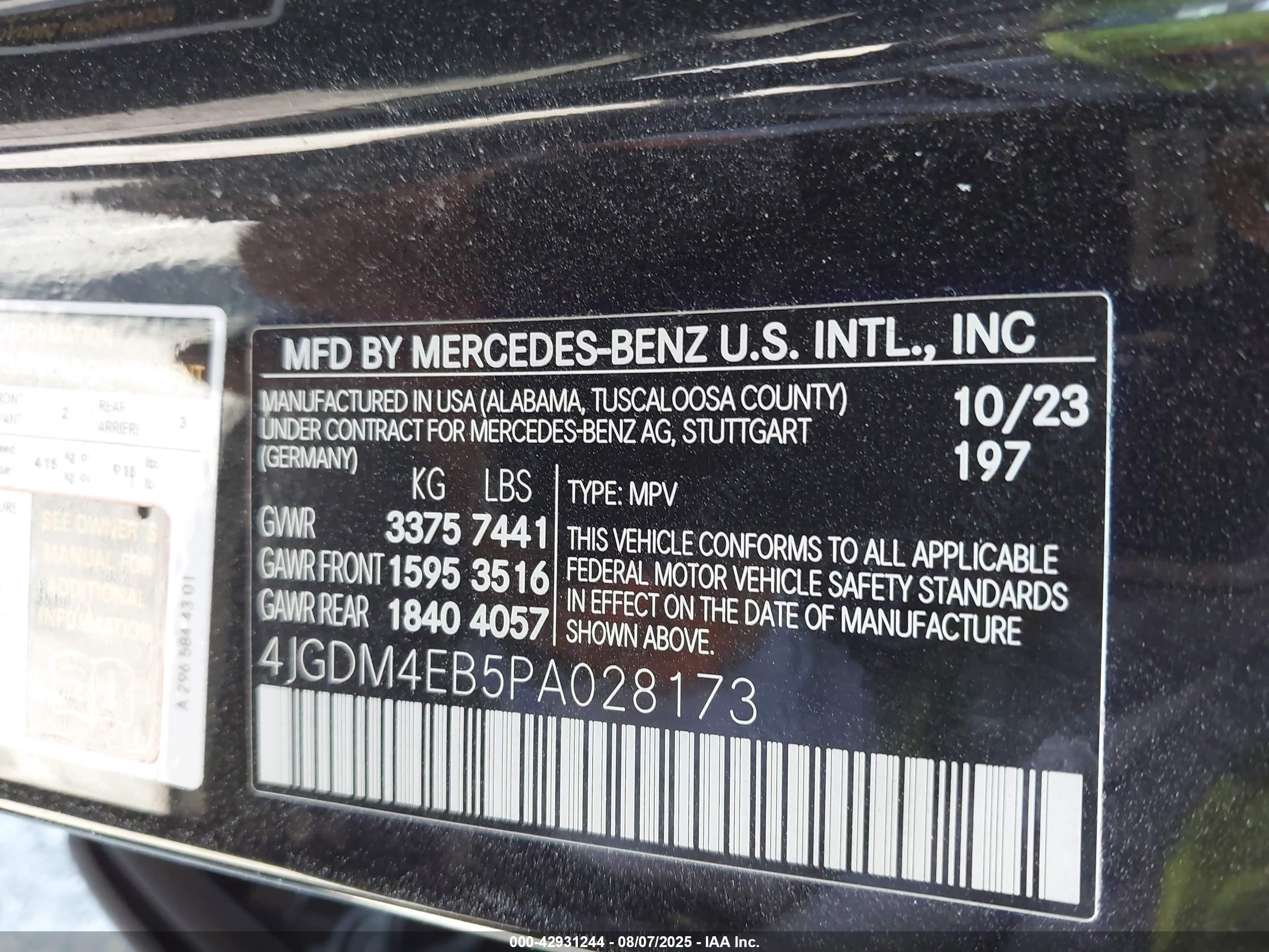 MERCEDES-BENZ EQS image 9