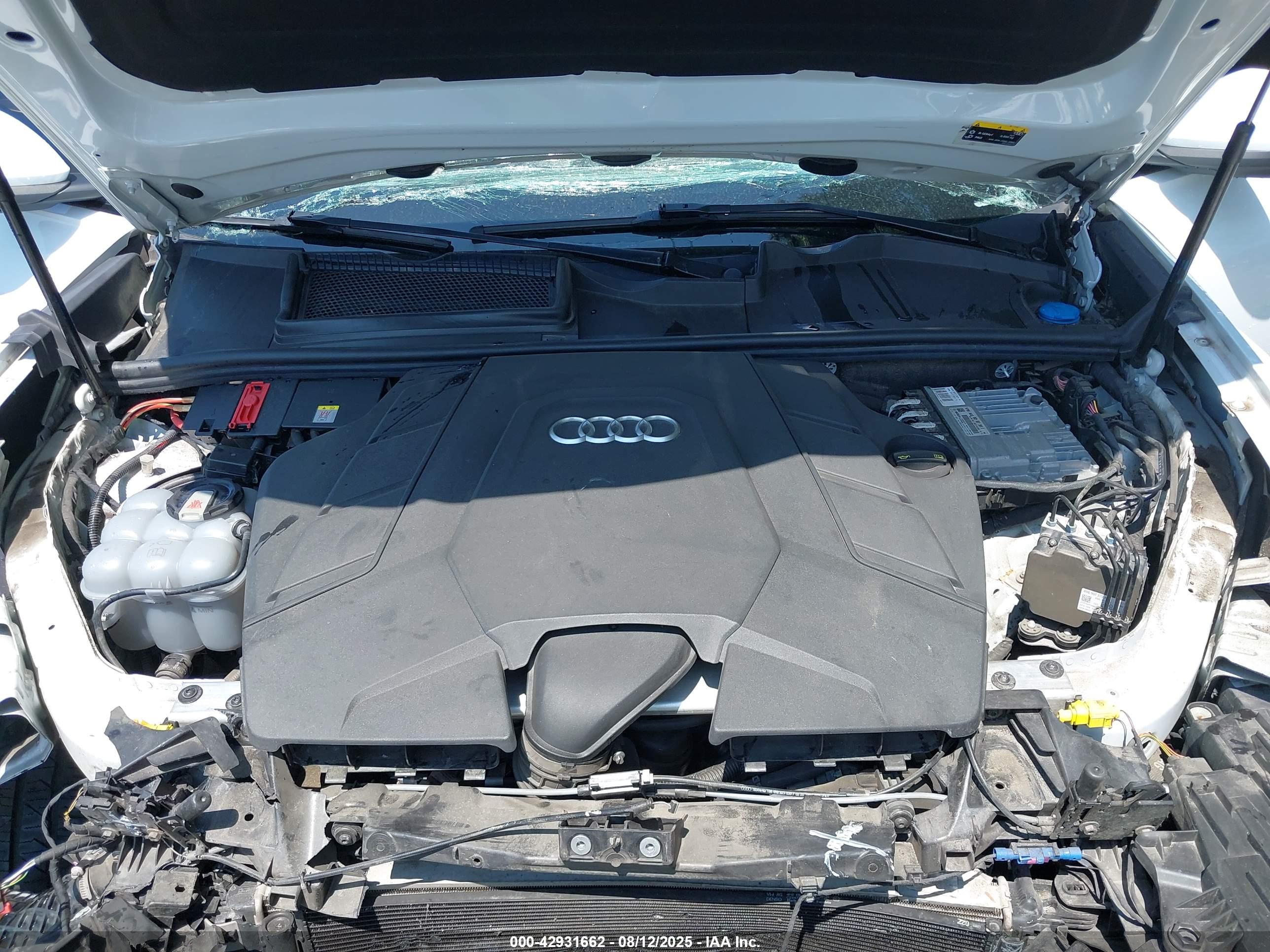 AUDI Q8 image 10