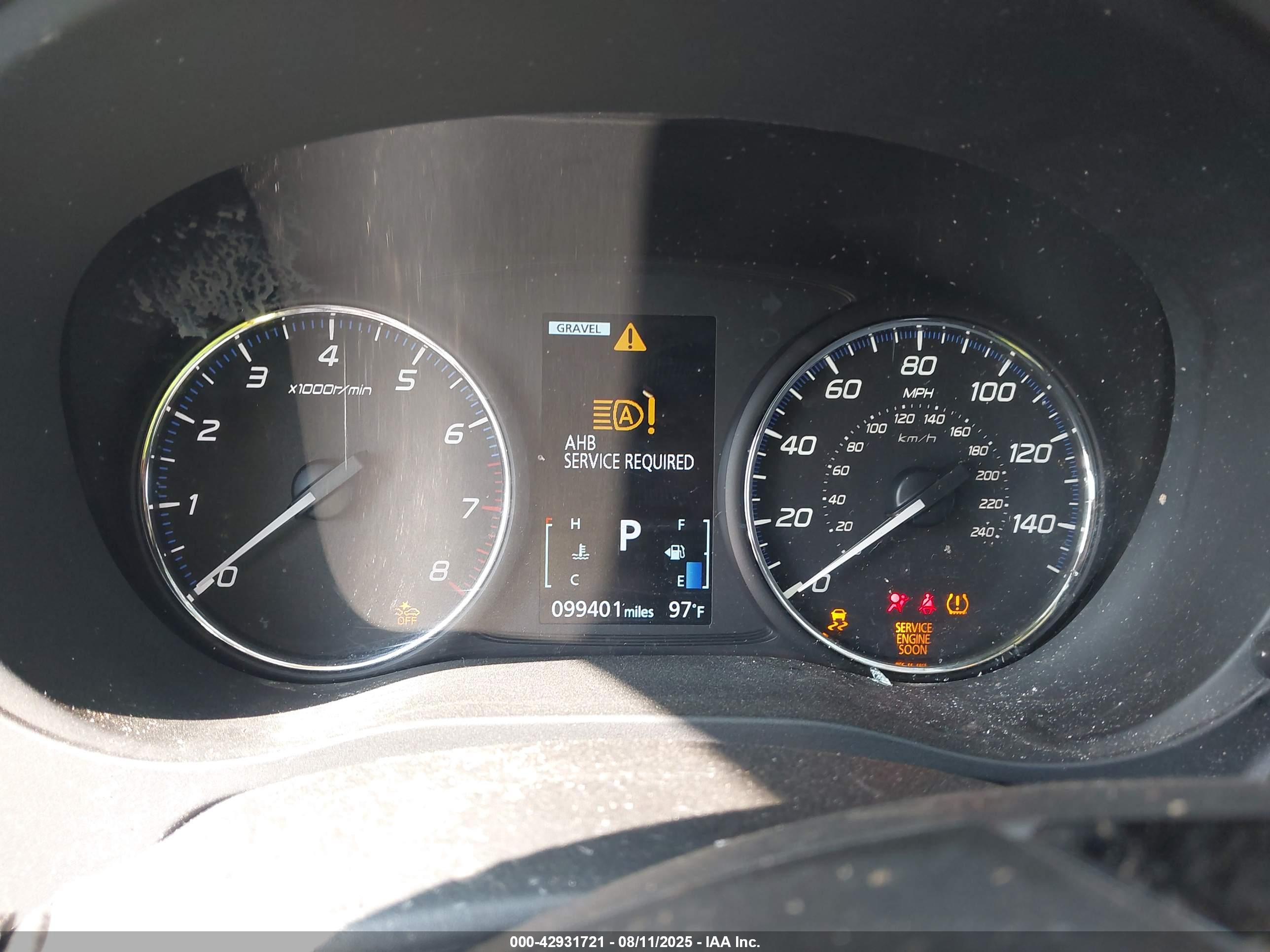 MITSUBISHI OUTLANDER image 7