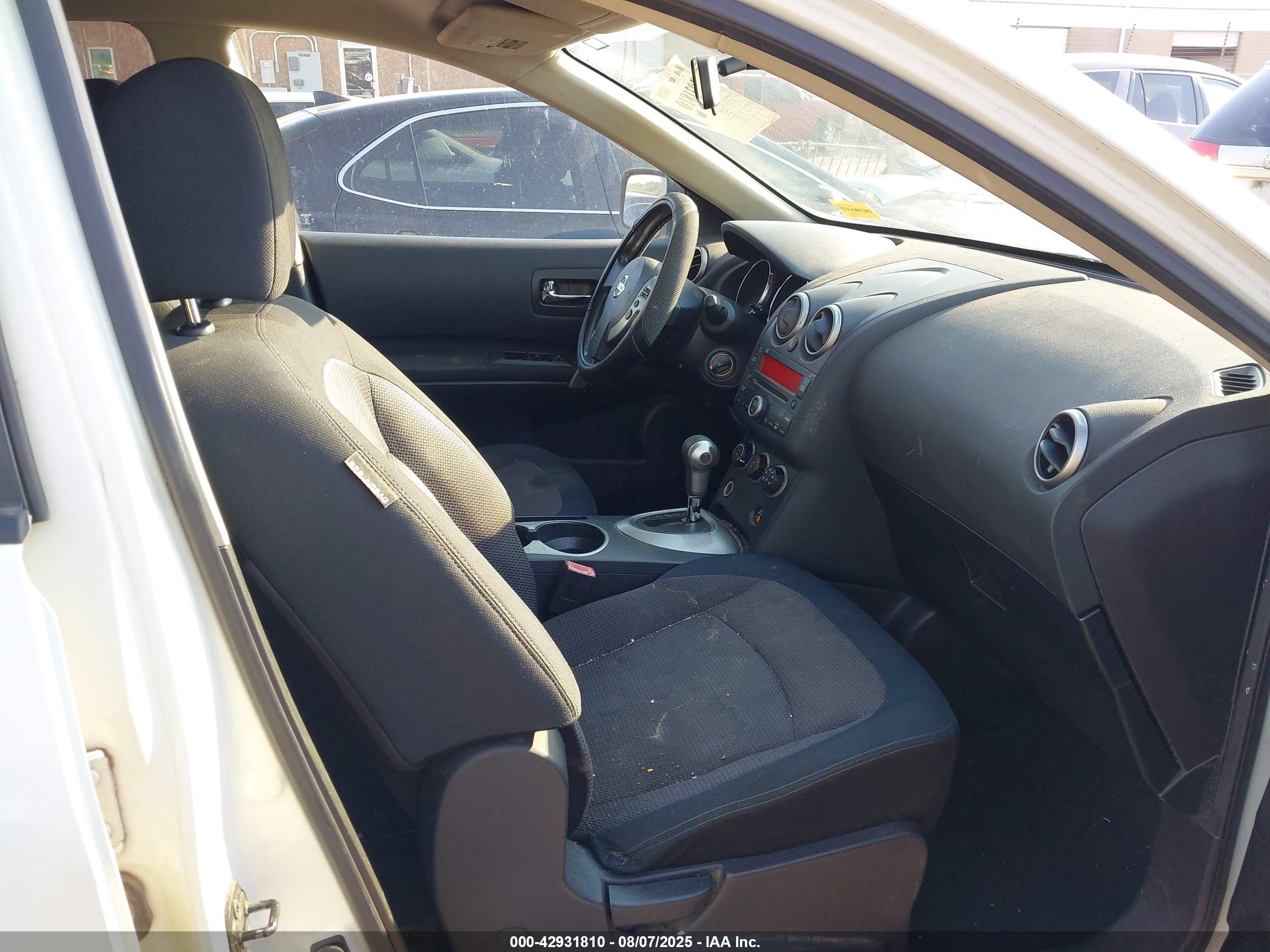 NISSAN ROGUE image 5