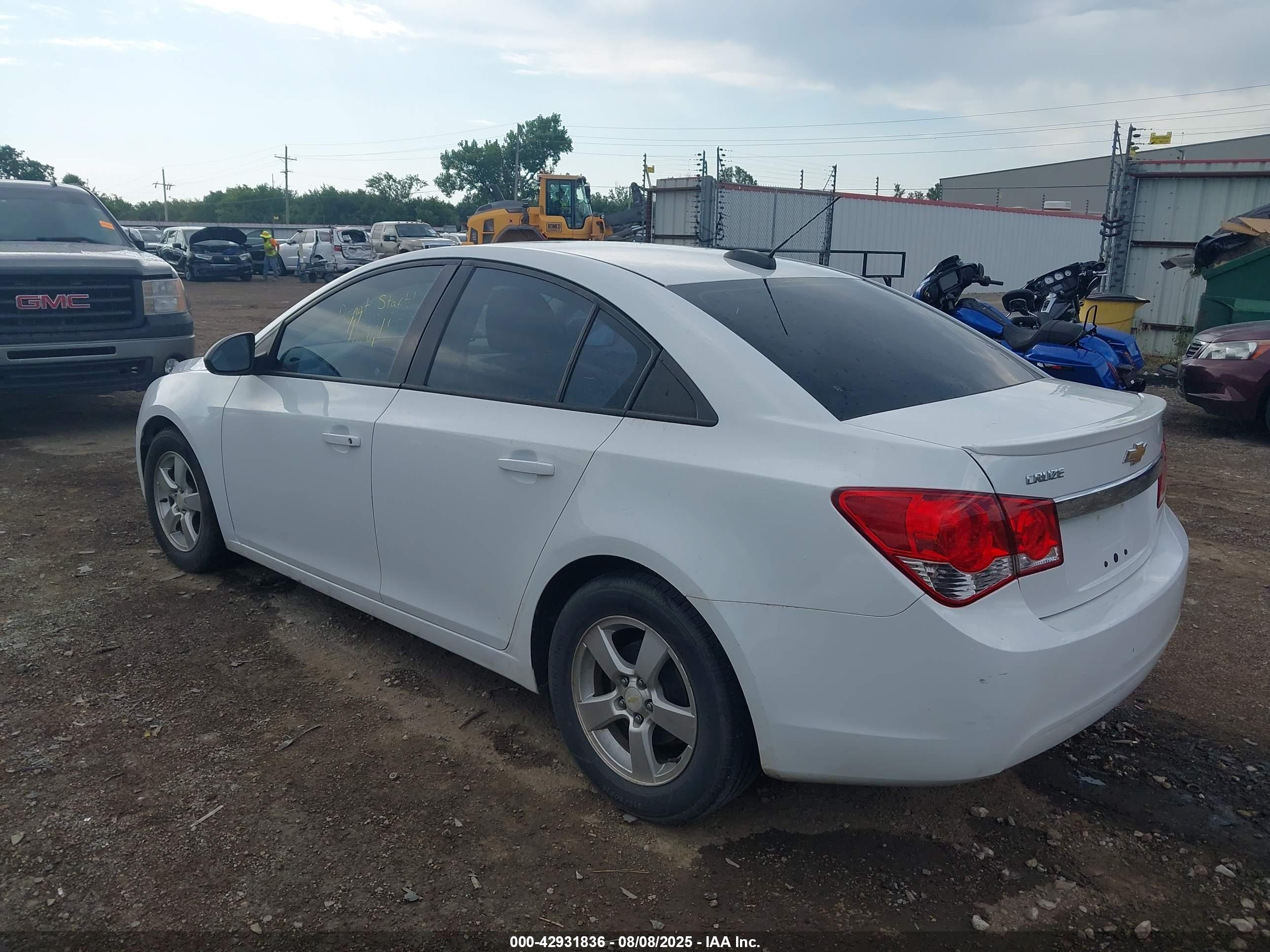 CHEVROLET CRUZE image 3