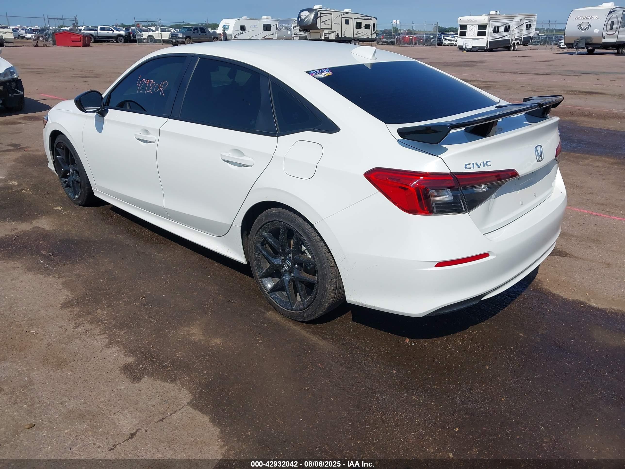 HONDA CIVIC image 3