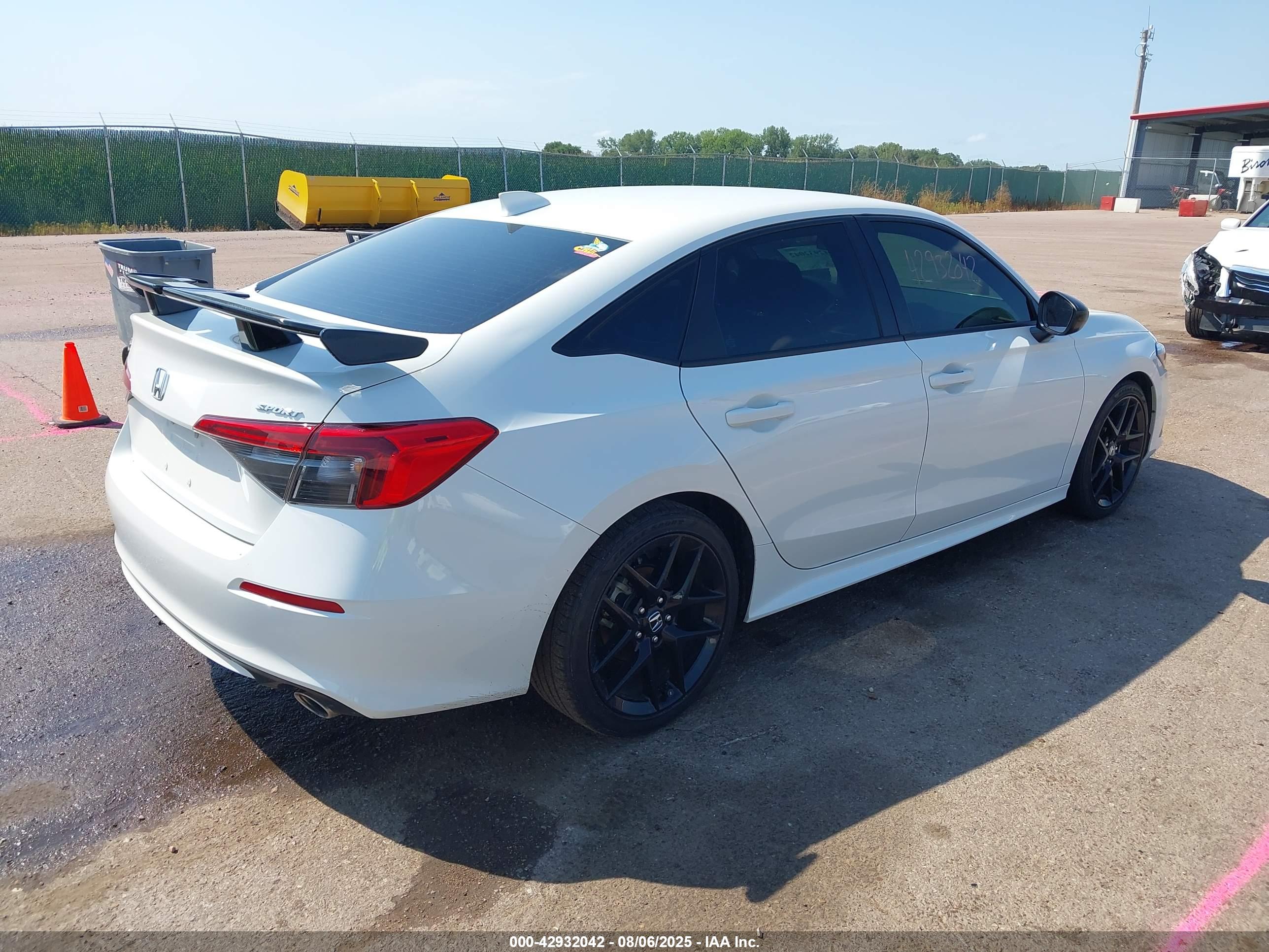 HONDA CIVIC image 4