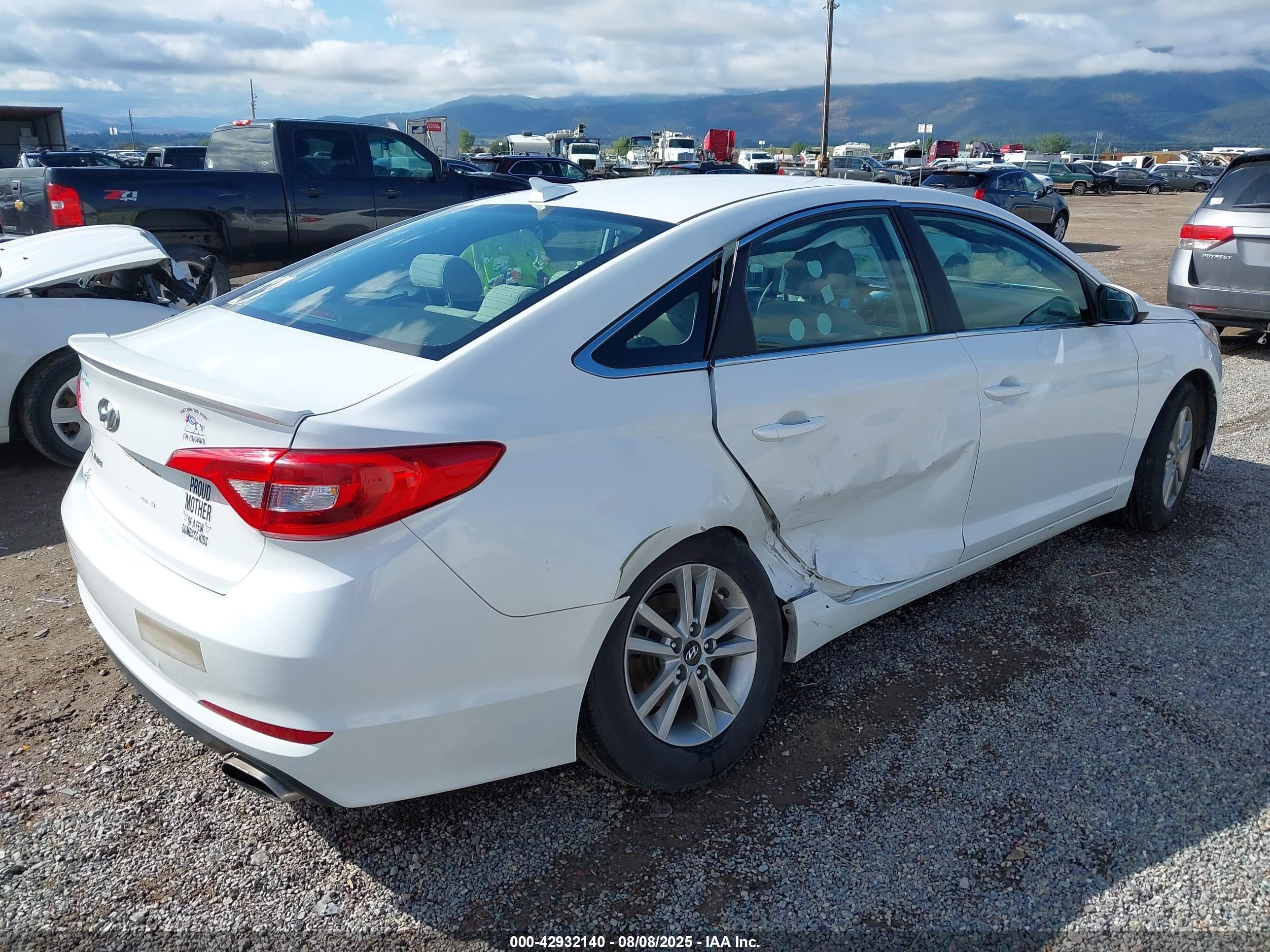 HYUNDAI SONATA image 4