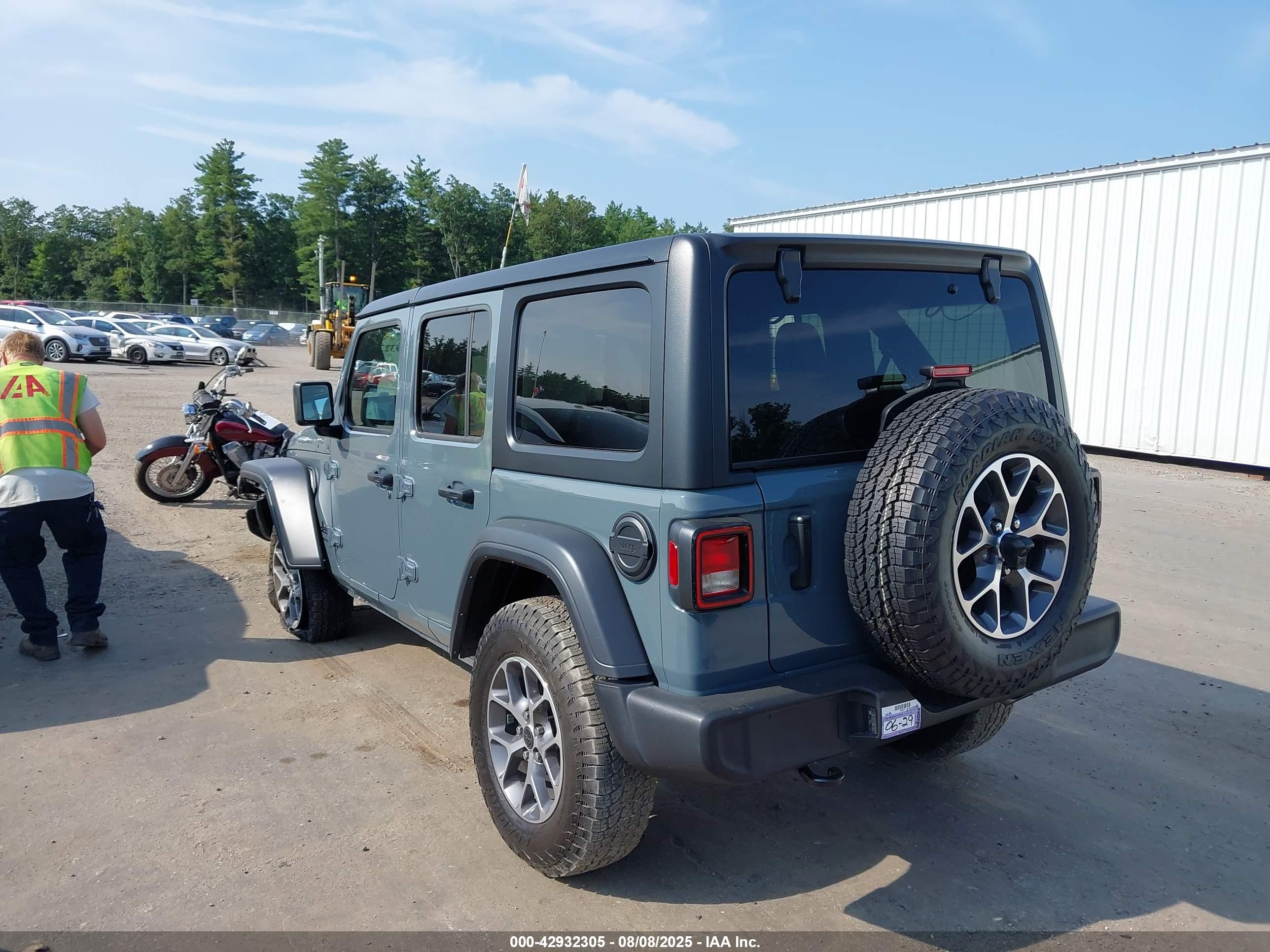 JEEP WRANGLER image 3