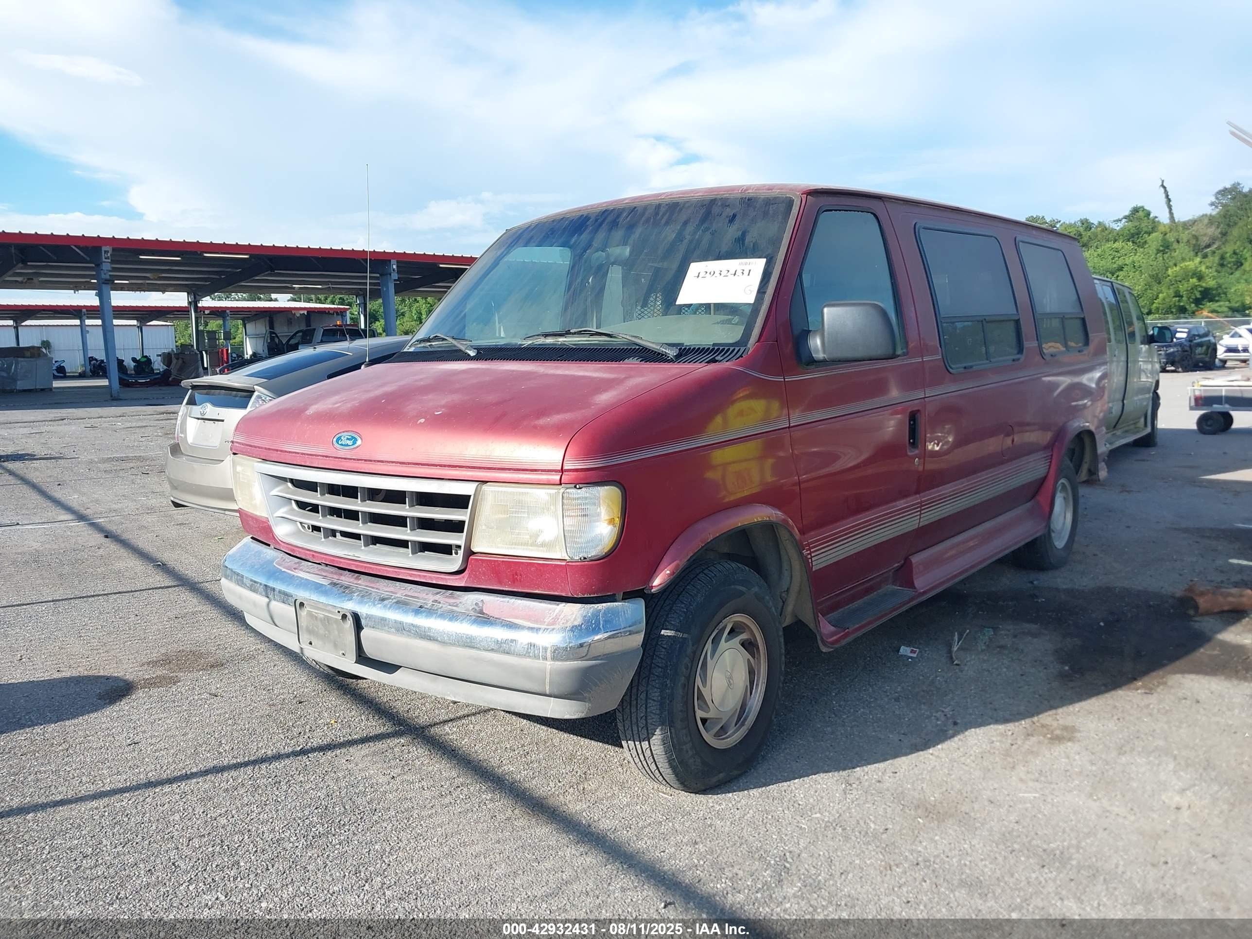 FORD ECONOLINE image 2