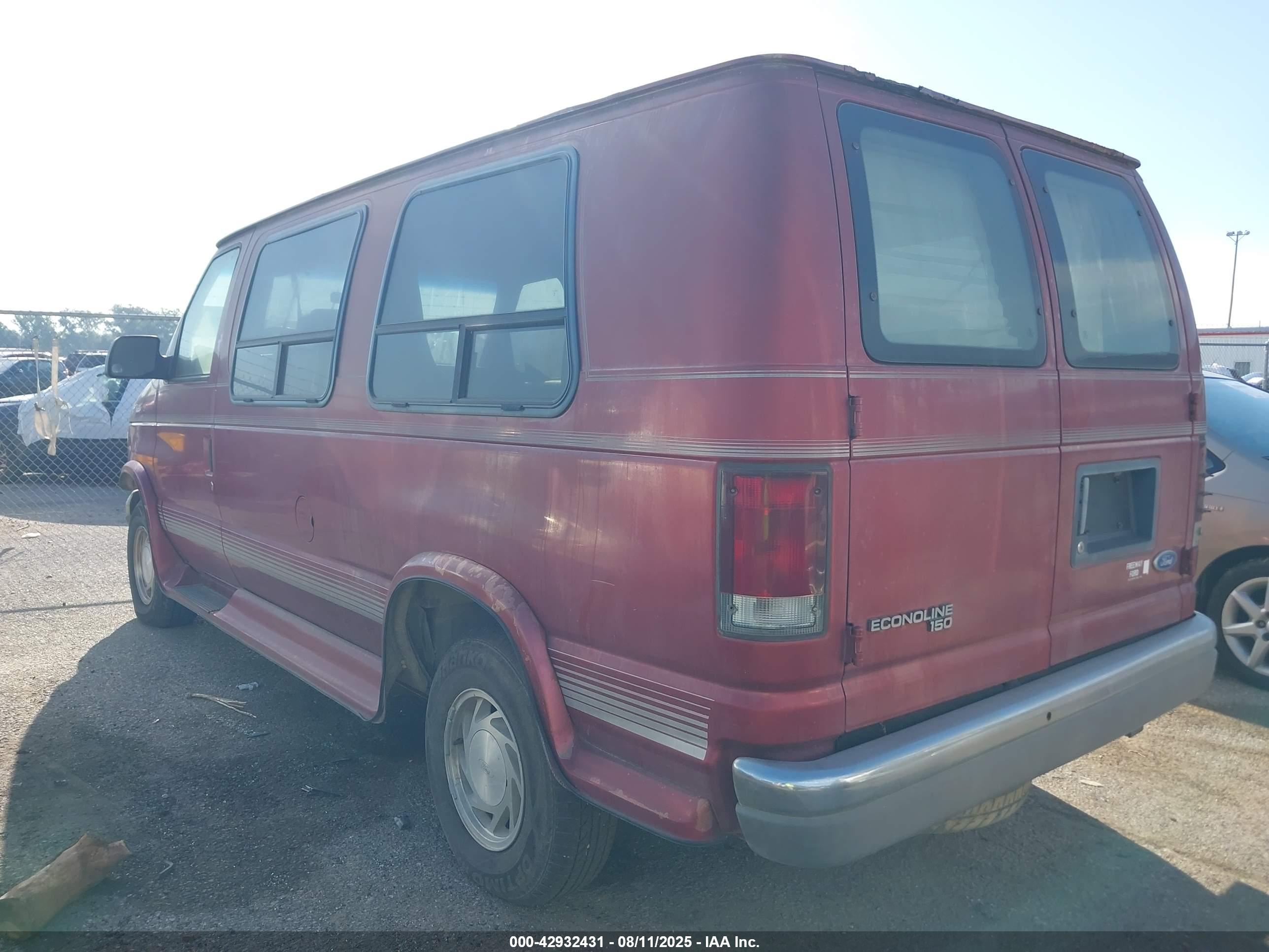 FORD ECONOLINE image 3