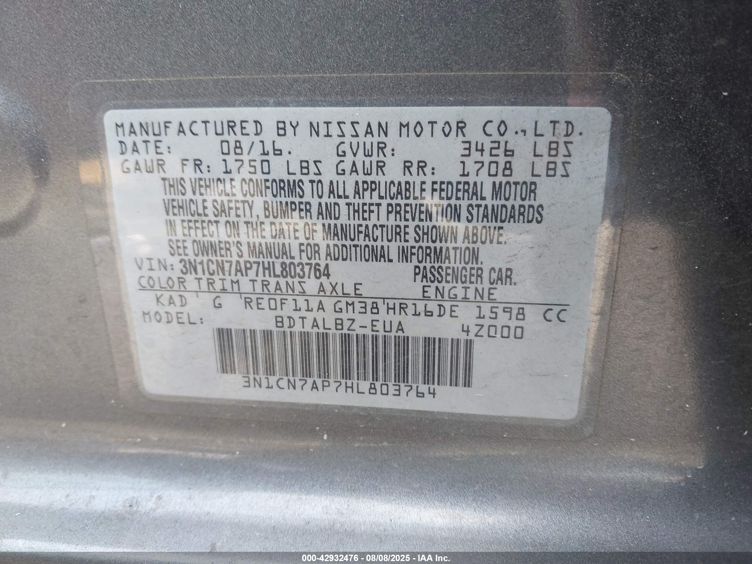NISSAN VERSA image 9
