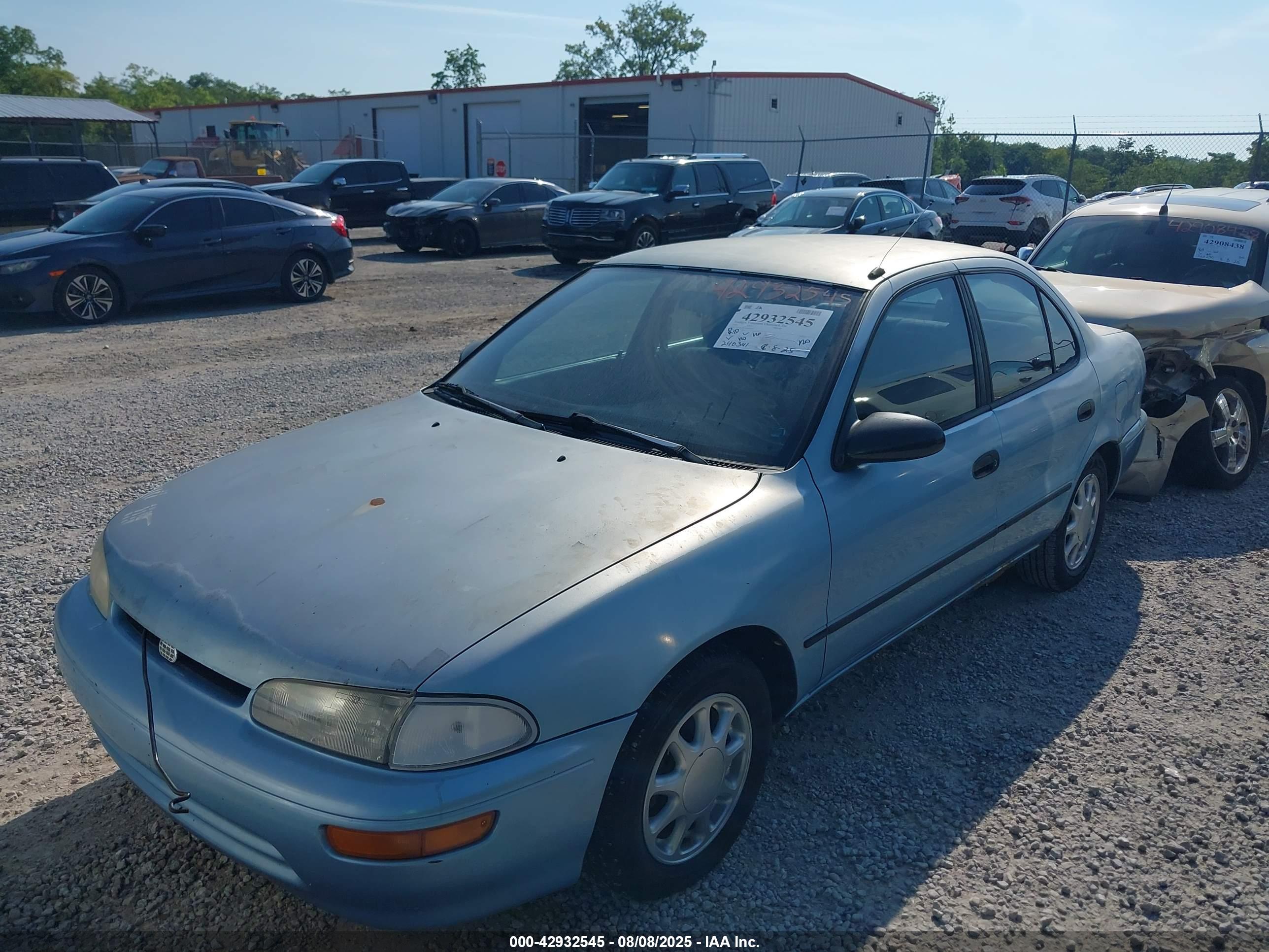 GEO PRIZM image 6