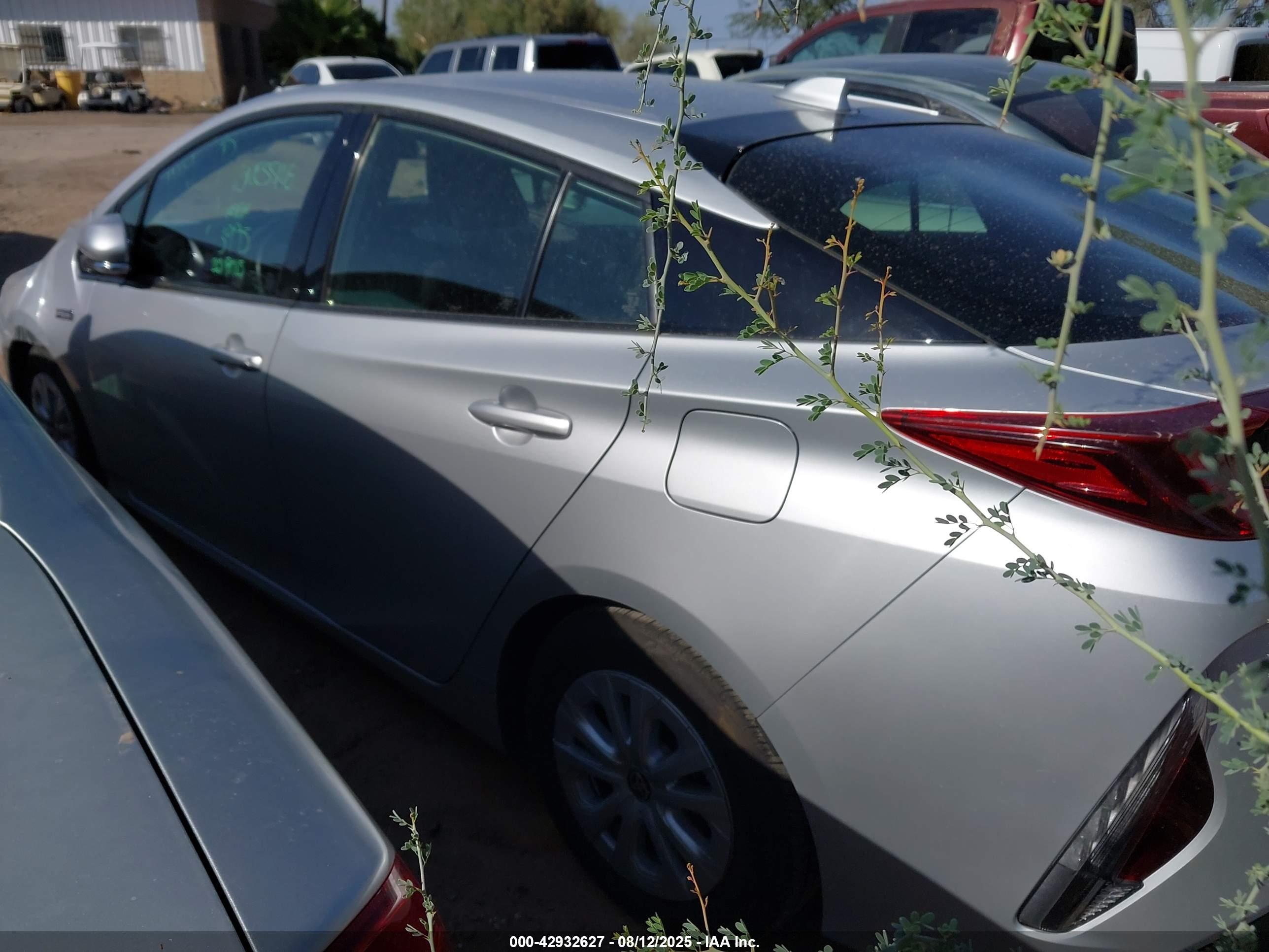 TOYOTA PRIUS image 3
