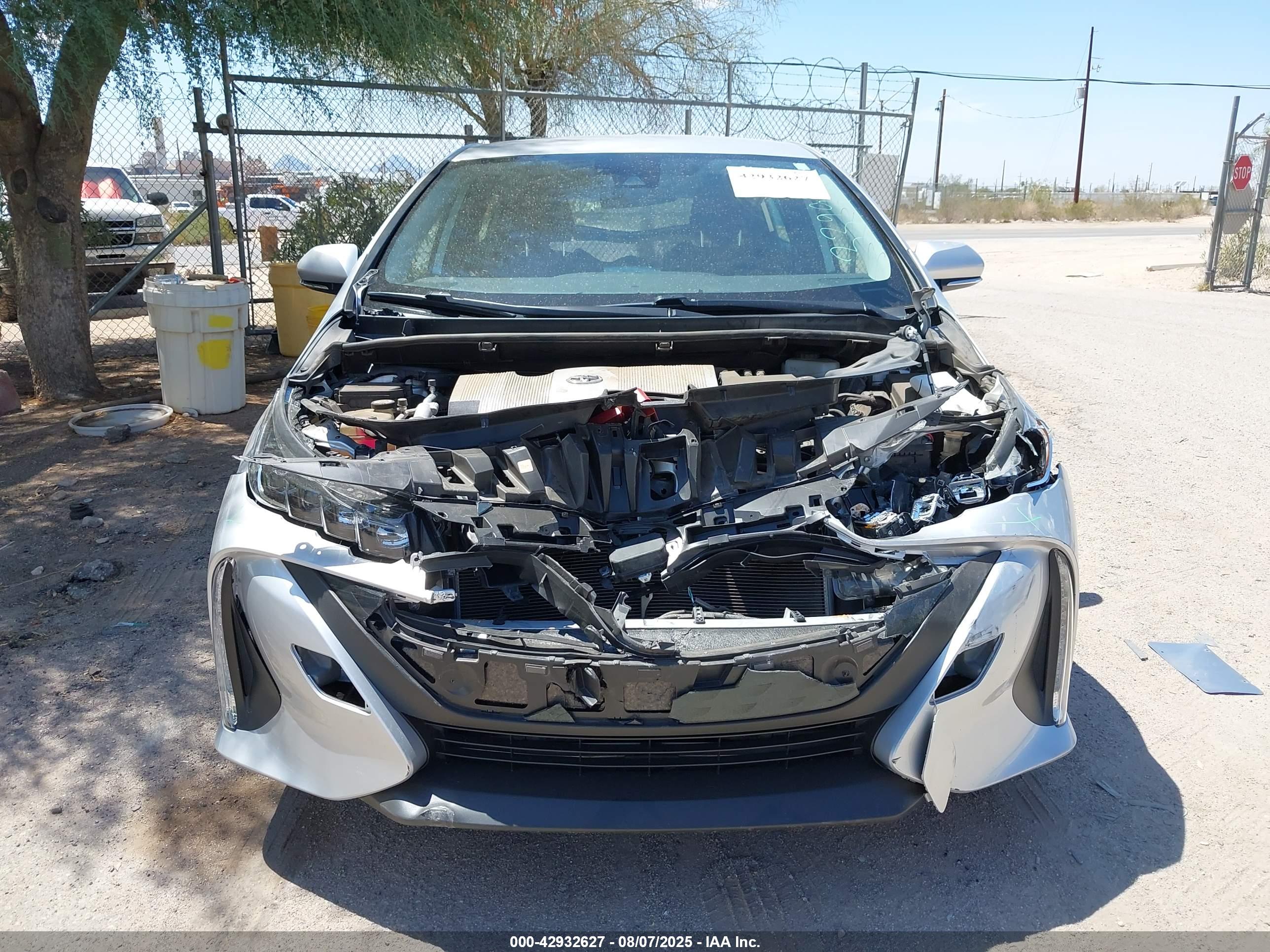 TOYOTA PRIUS image 6