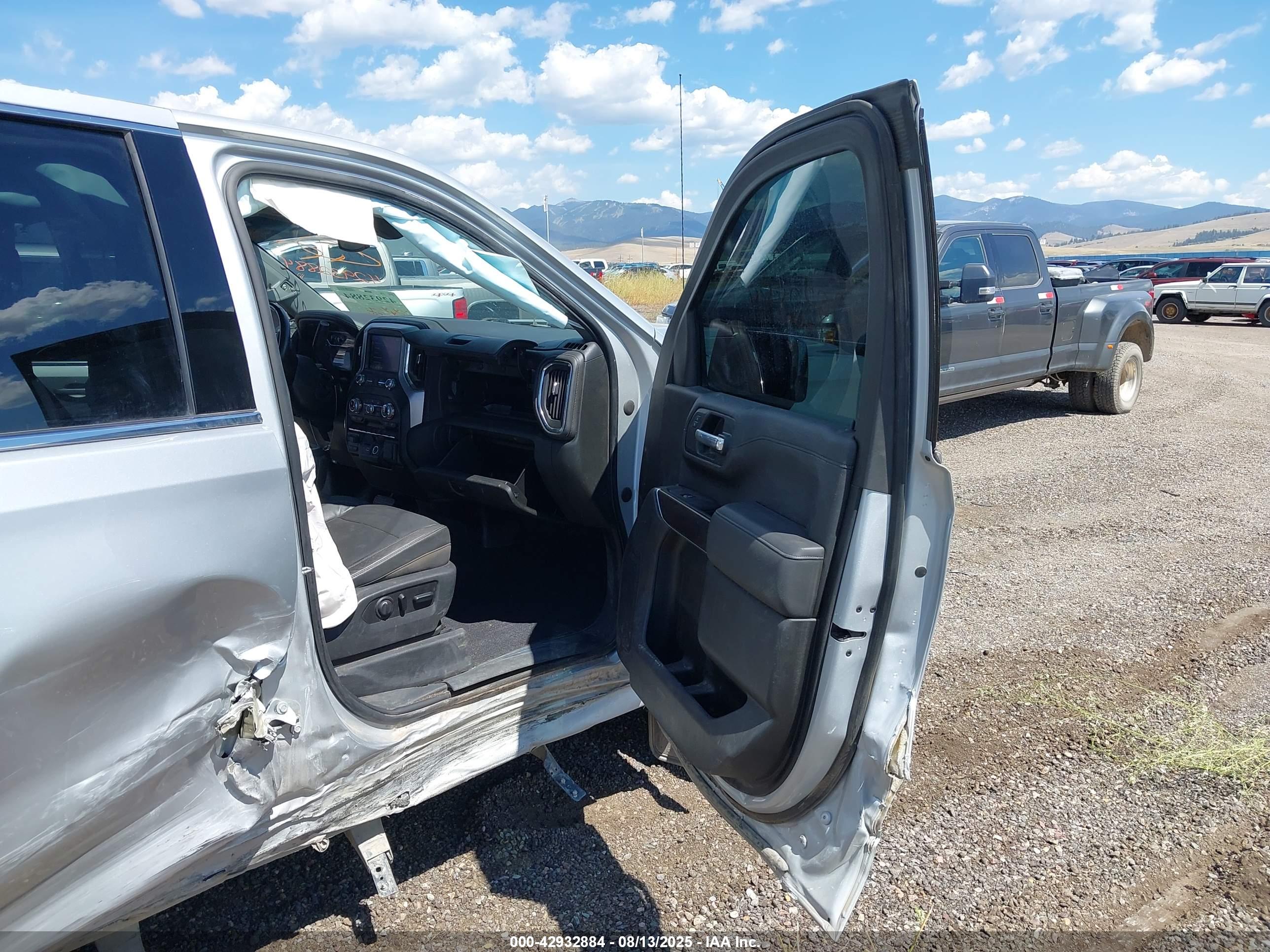 GMC SIERRA image 5