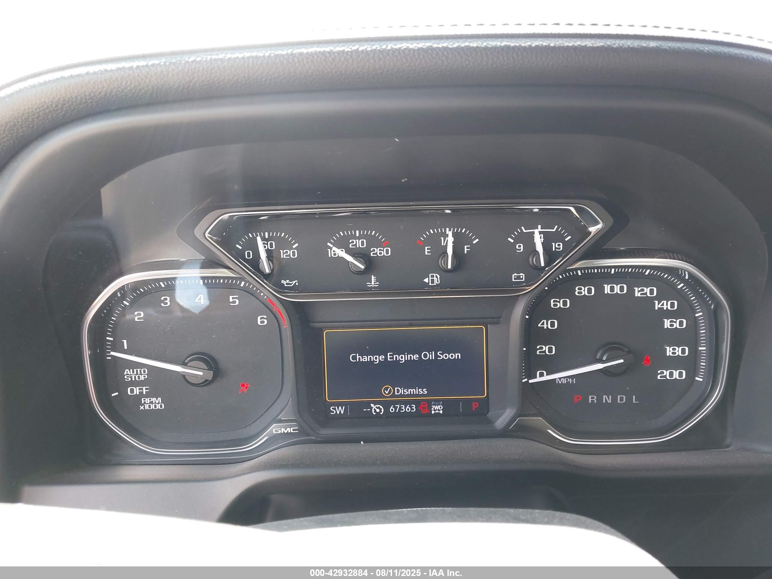 GMC SIERRA image 7