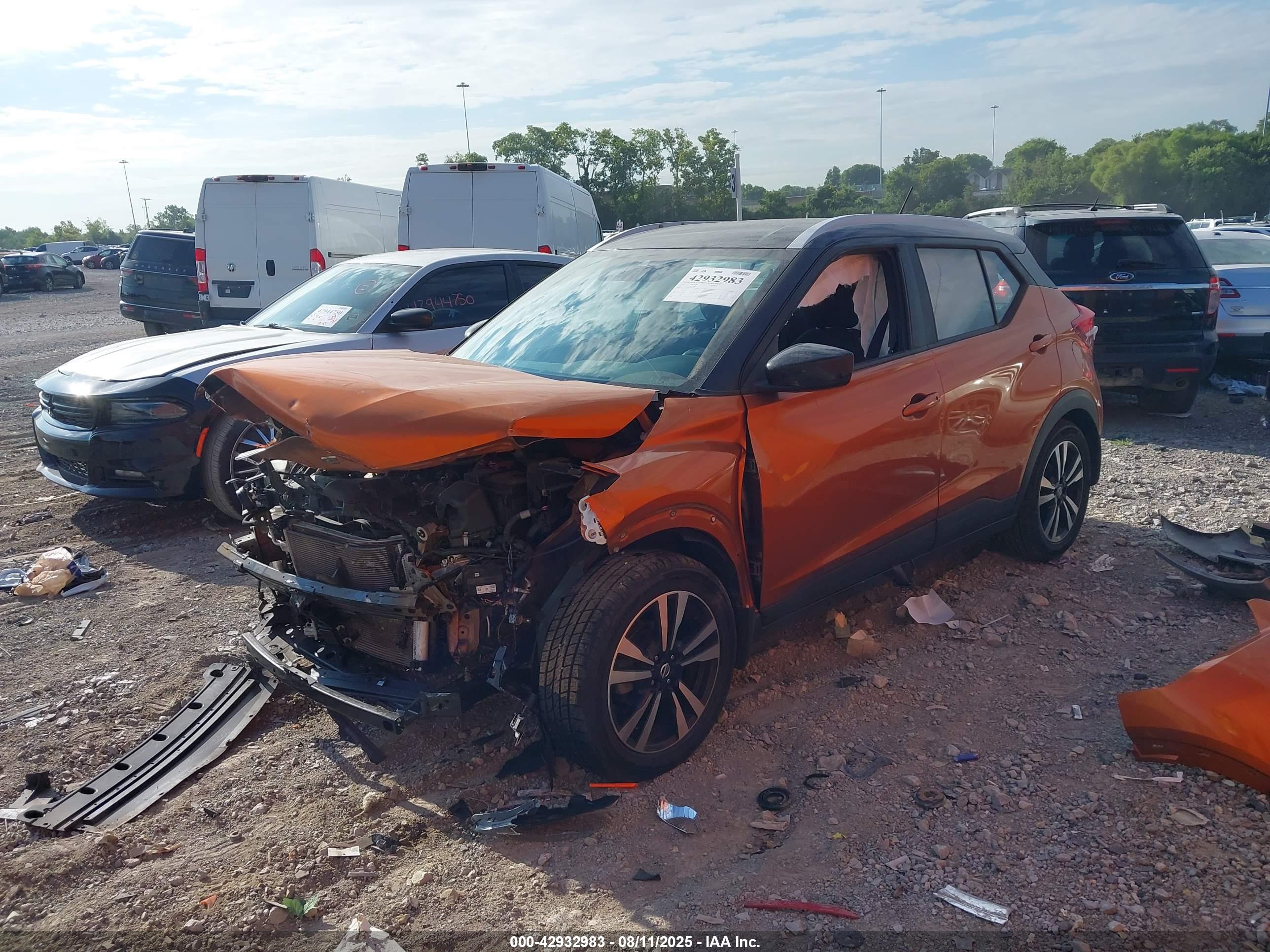 NISSAN KICKS image 2