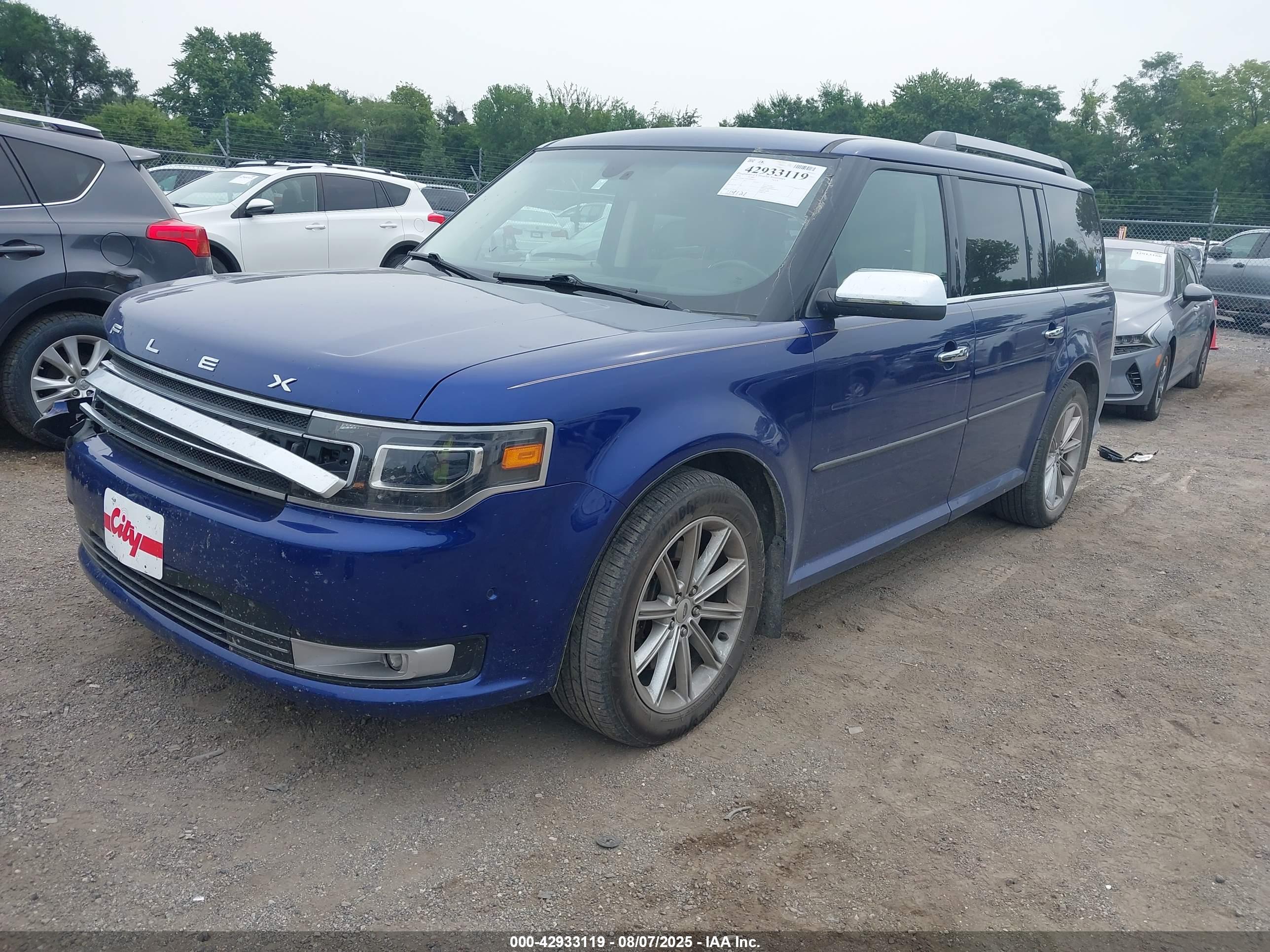 FORD FLEX image 2