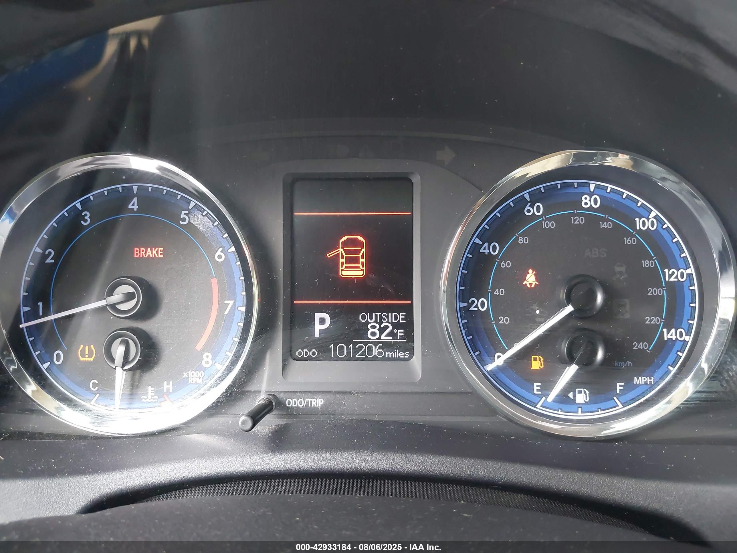 TOYOTA COROLLA image 7