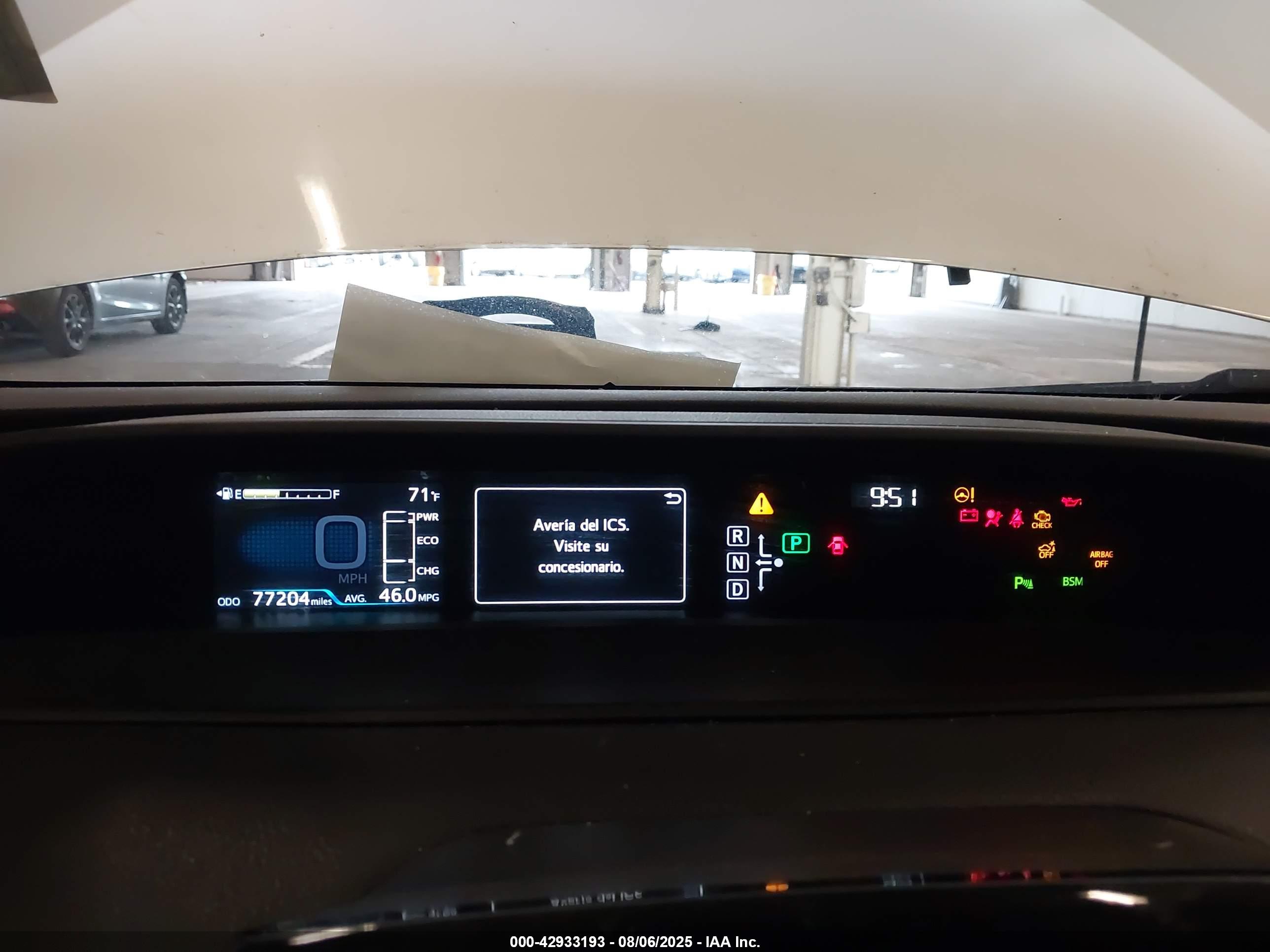 TOYOTA PRIUS image 7