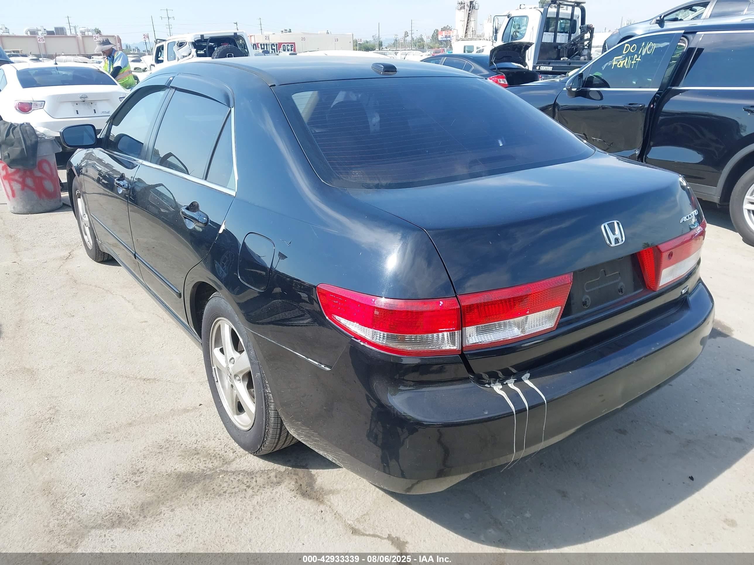 HONDA ACCORD image 3