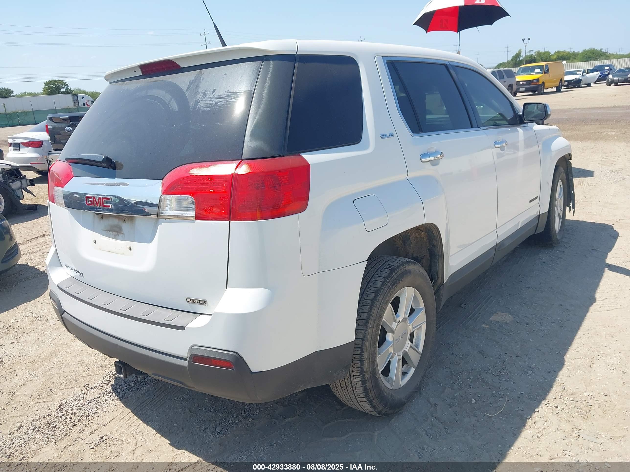 GMC TERRAIN image 4