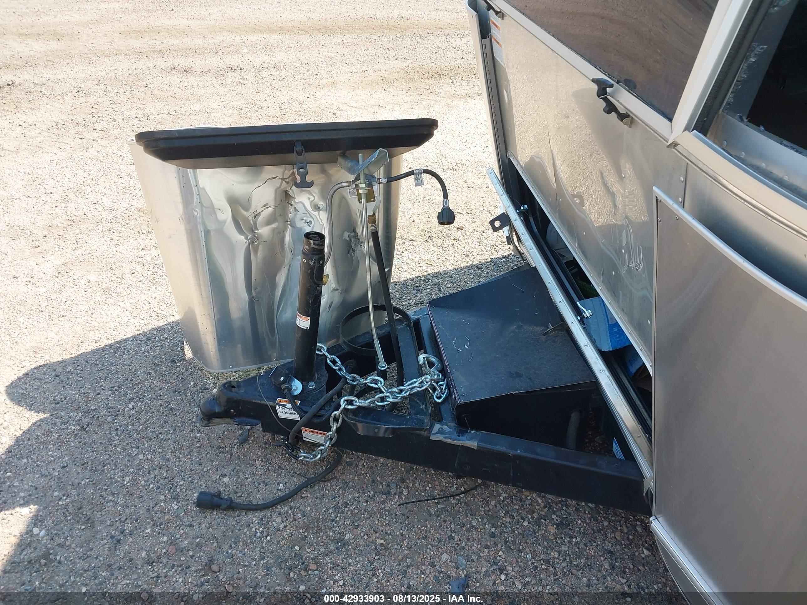 AIRSTREAM HUNTER image 10