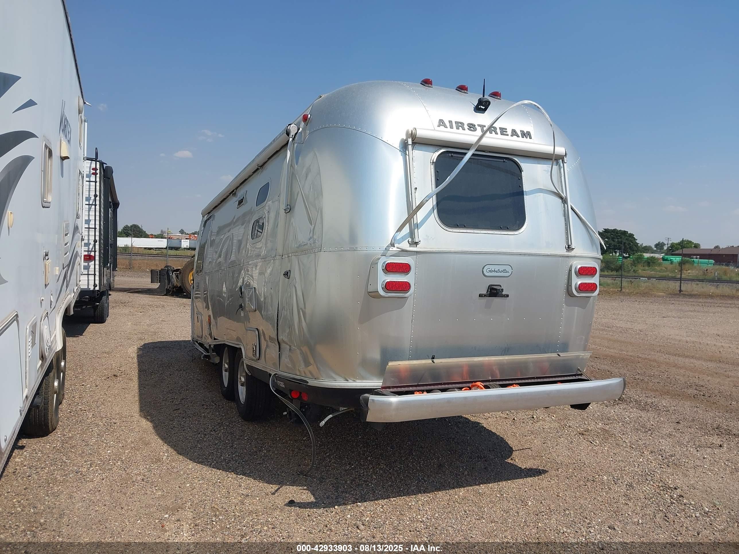 AIRSTREAM HUNTER image 3