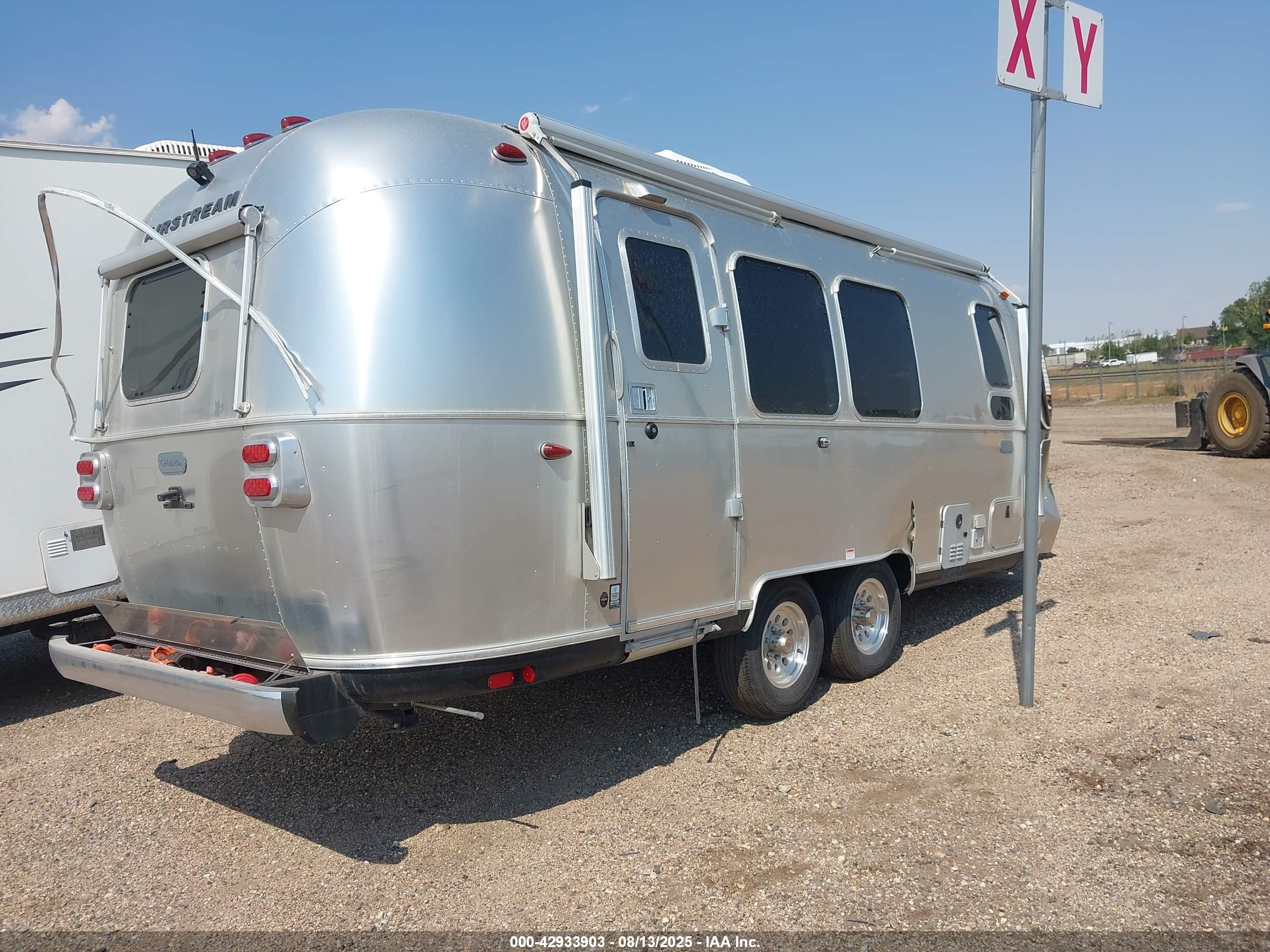 AIRSTREAM HUNTER image 4