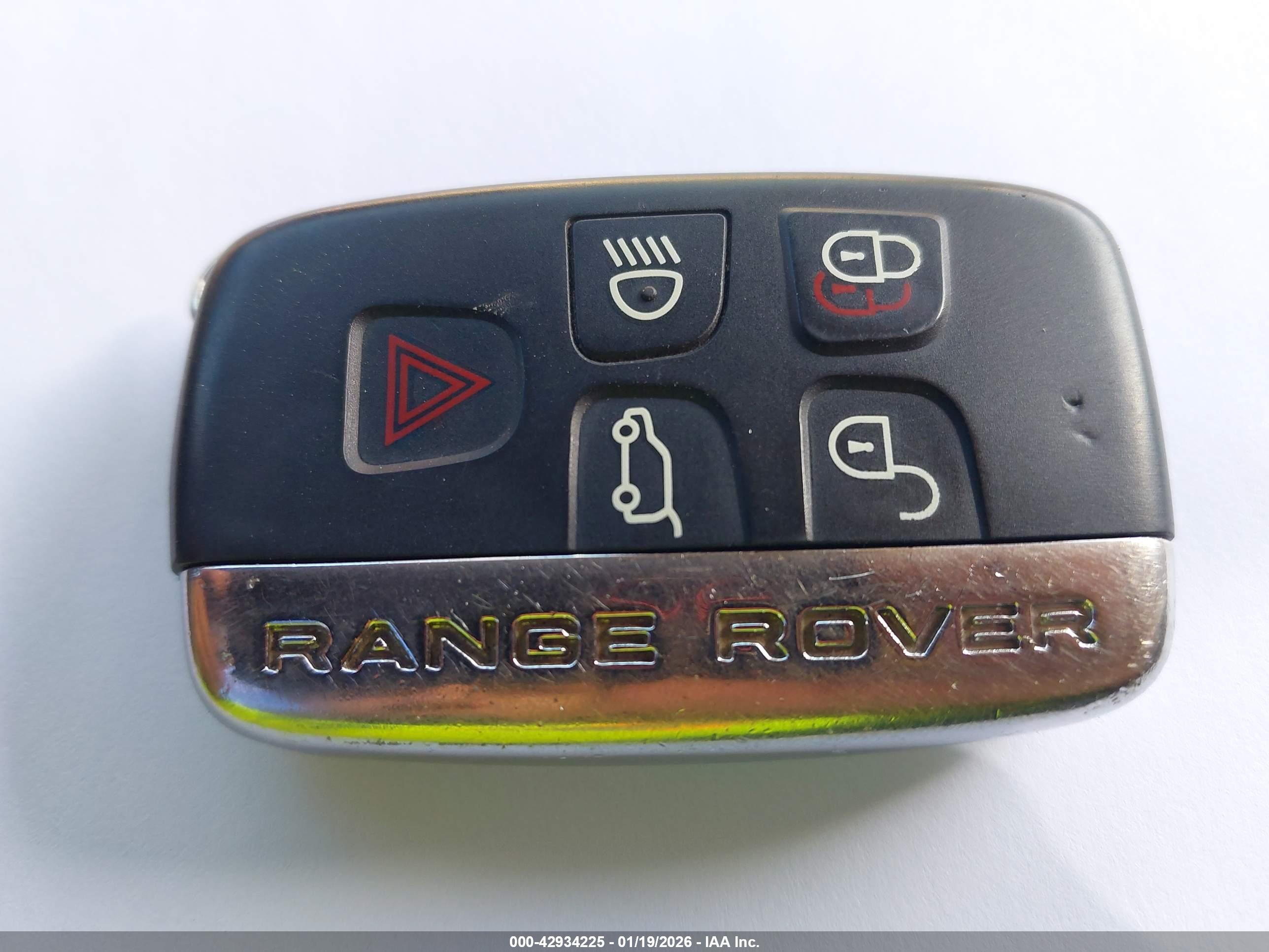 LAND ROVER image 11