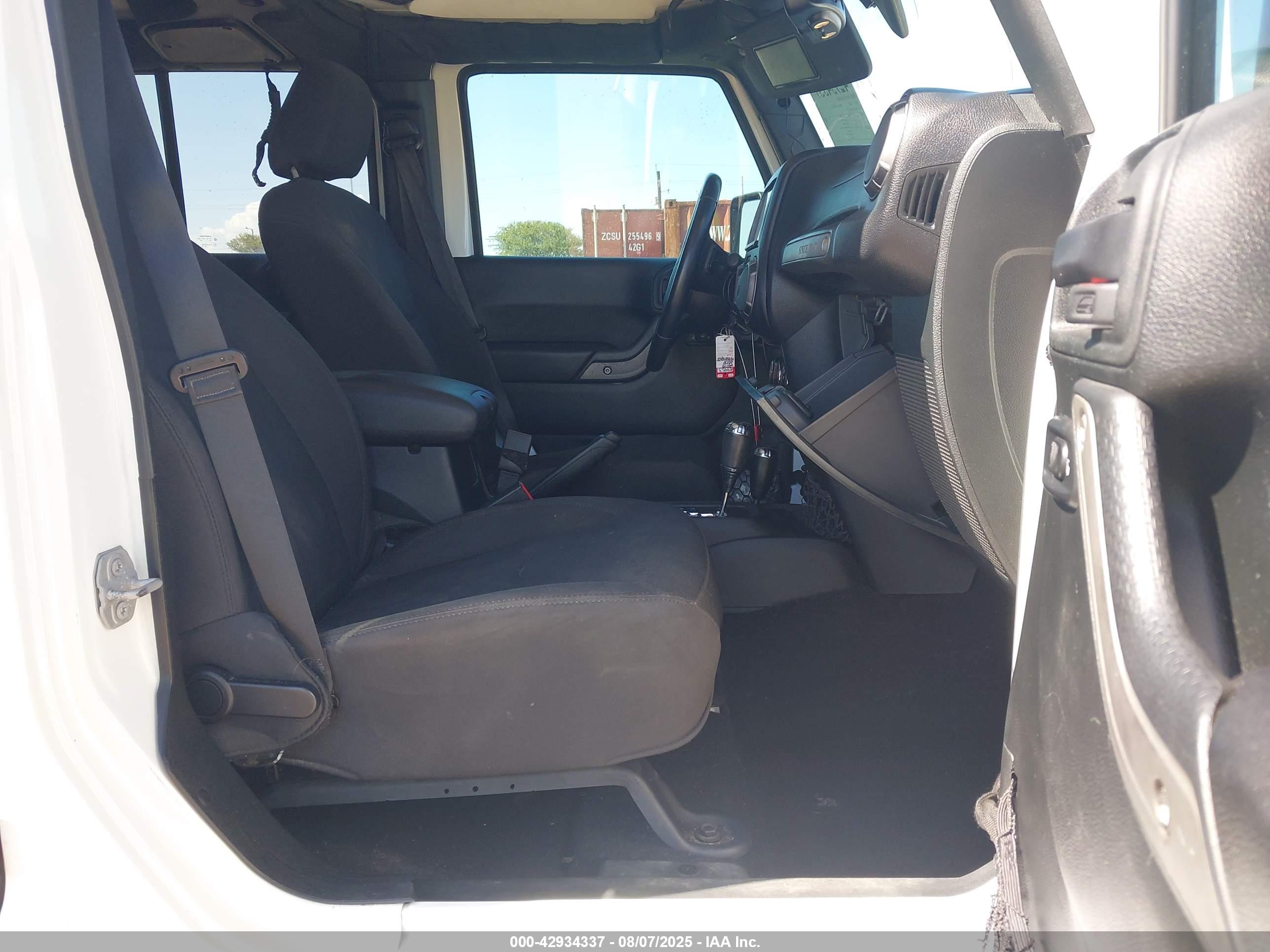 JEEP WRANGLER image 5
