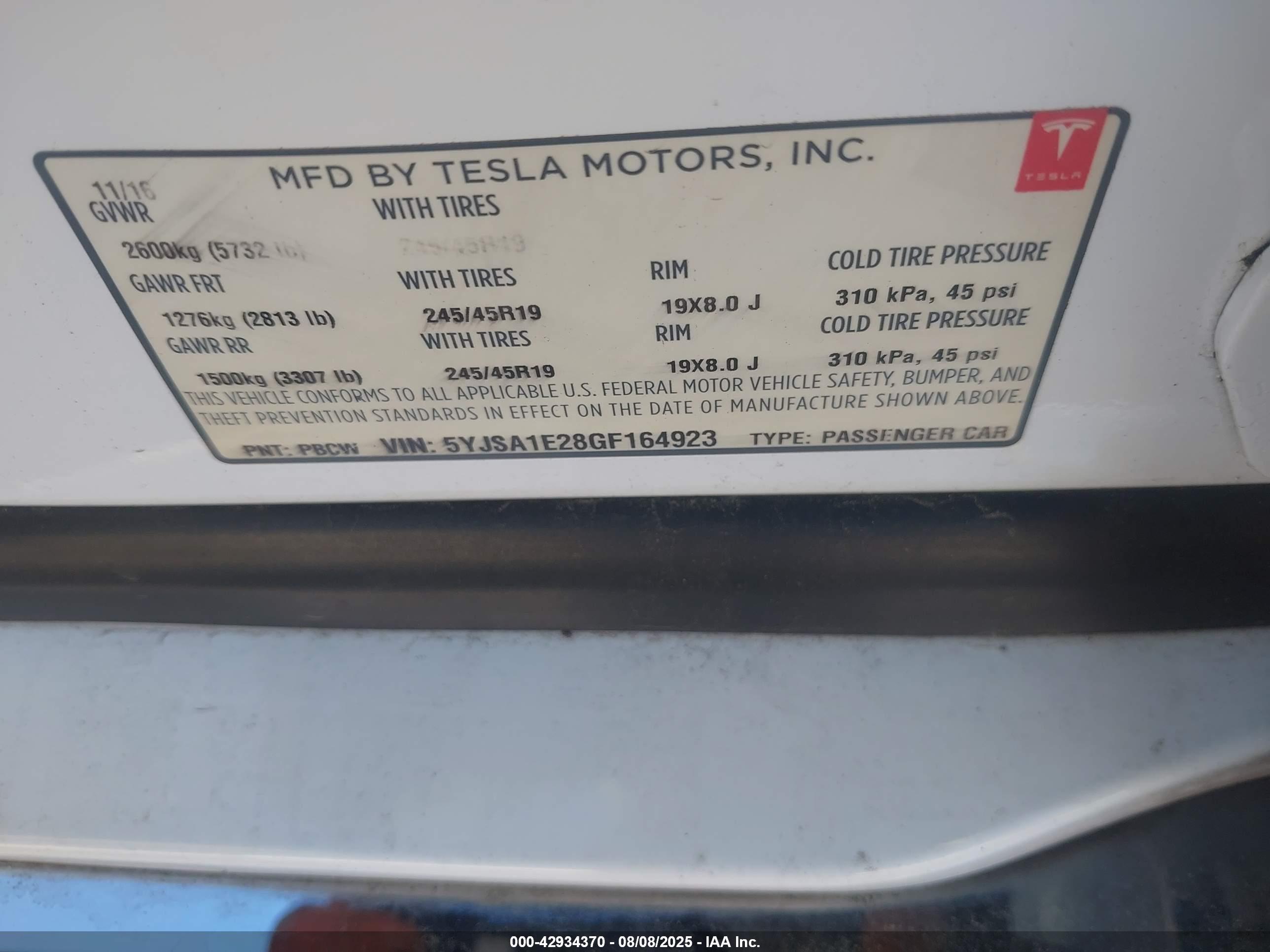TESLA MODEL image 9