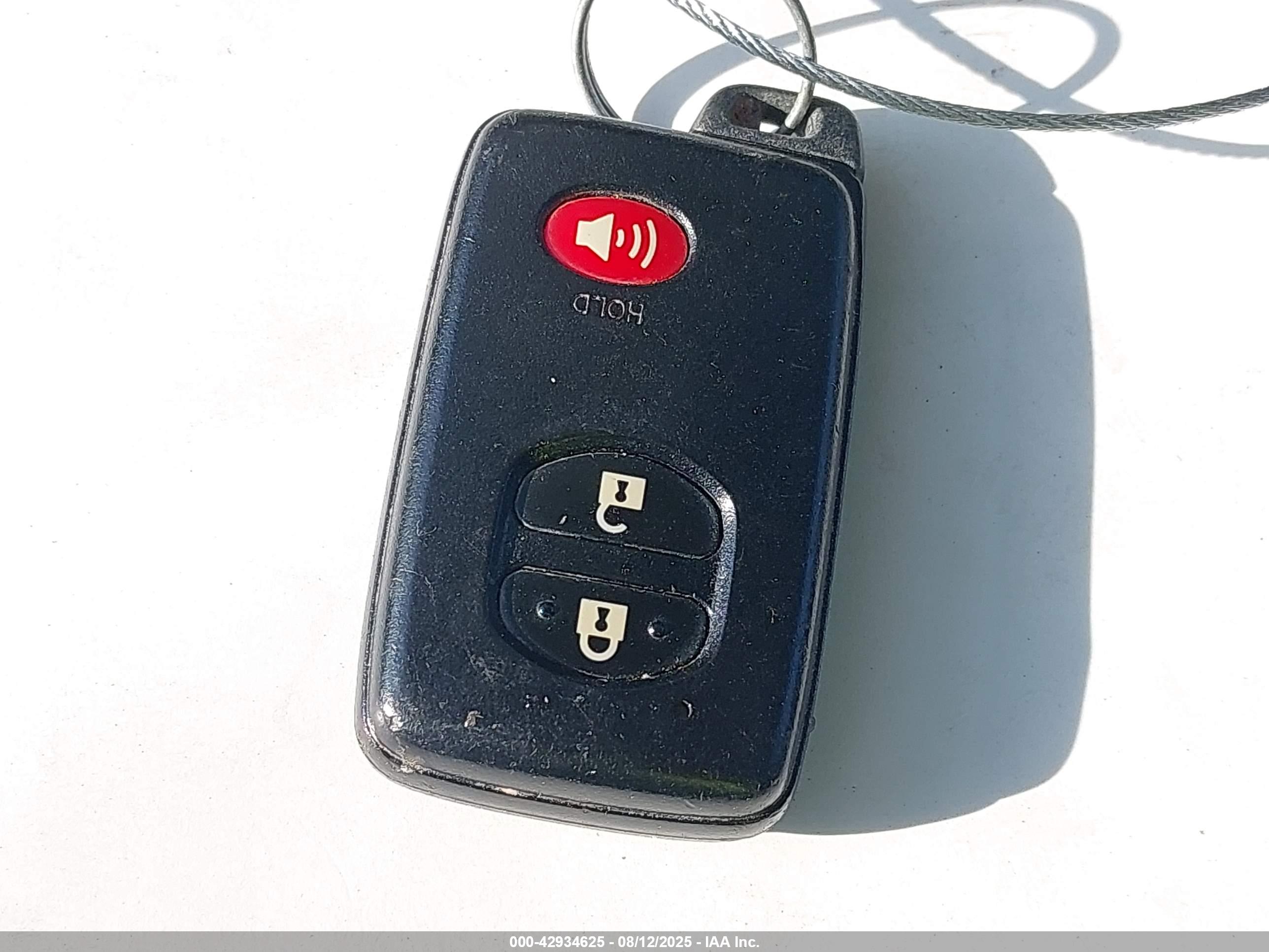 TOYOTA PRIUS image 11