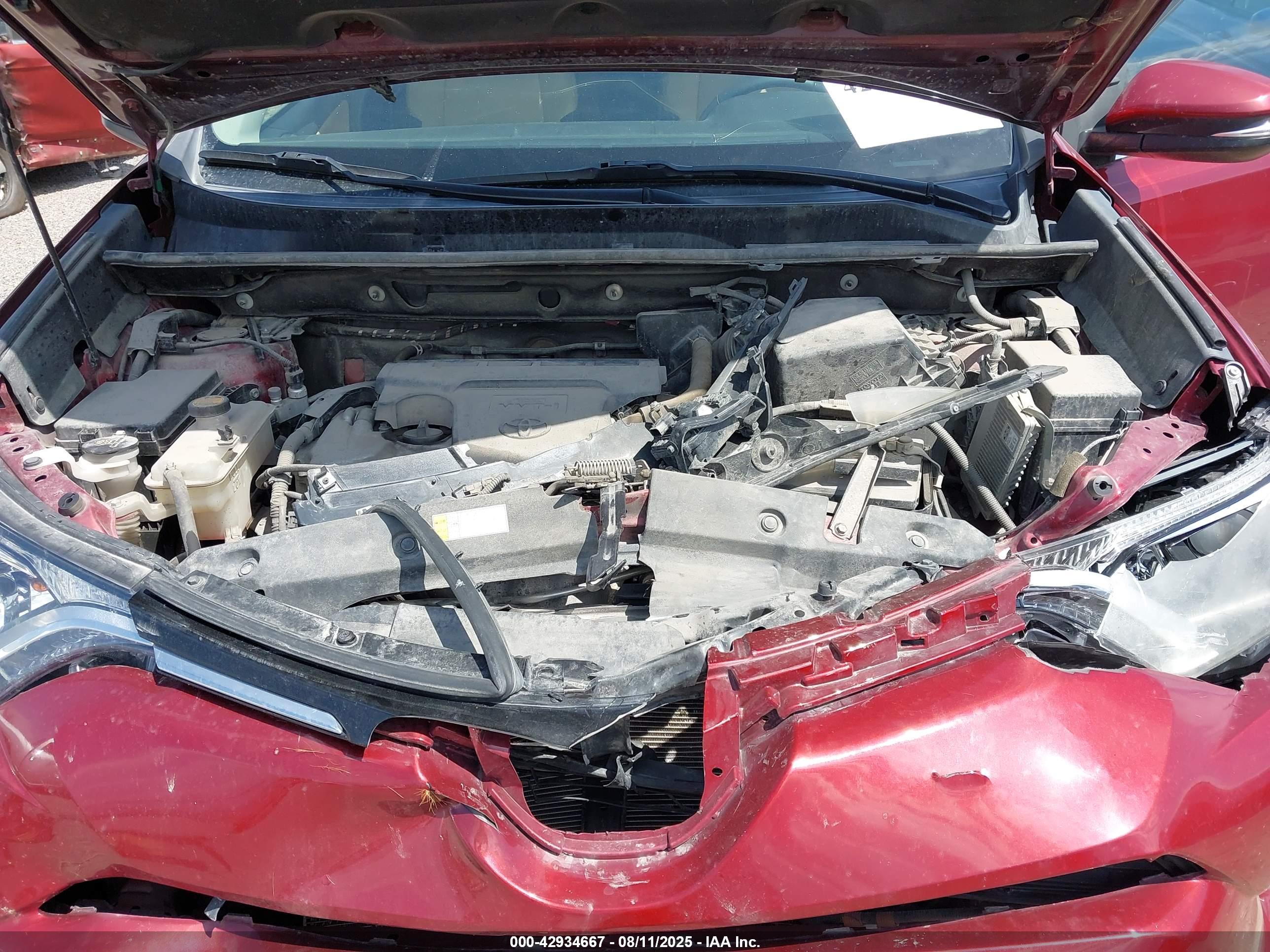 TOYOTA RAV4 image 10