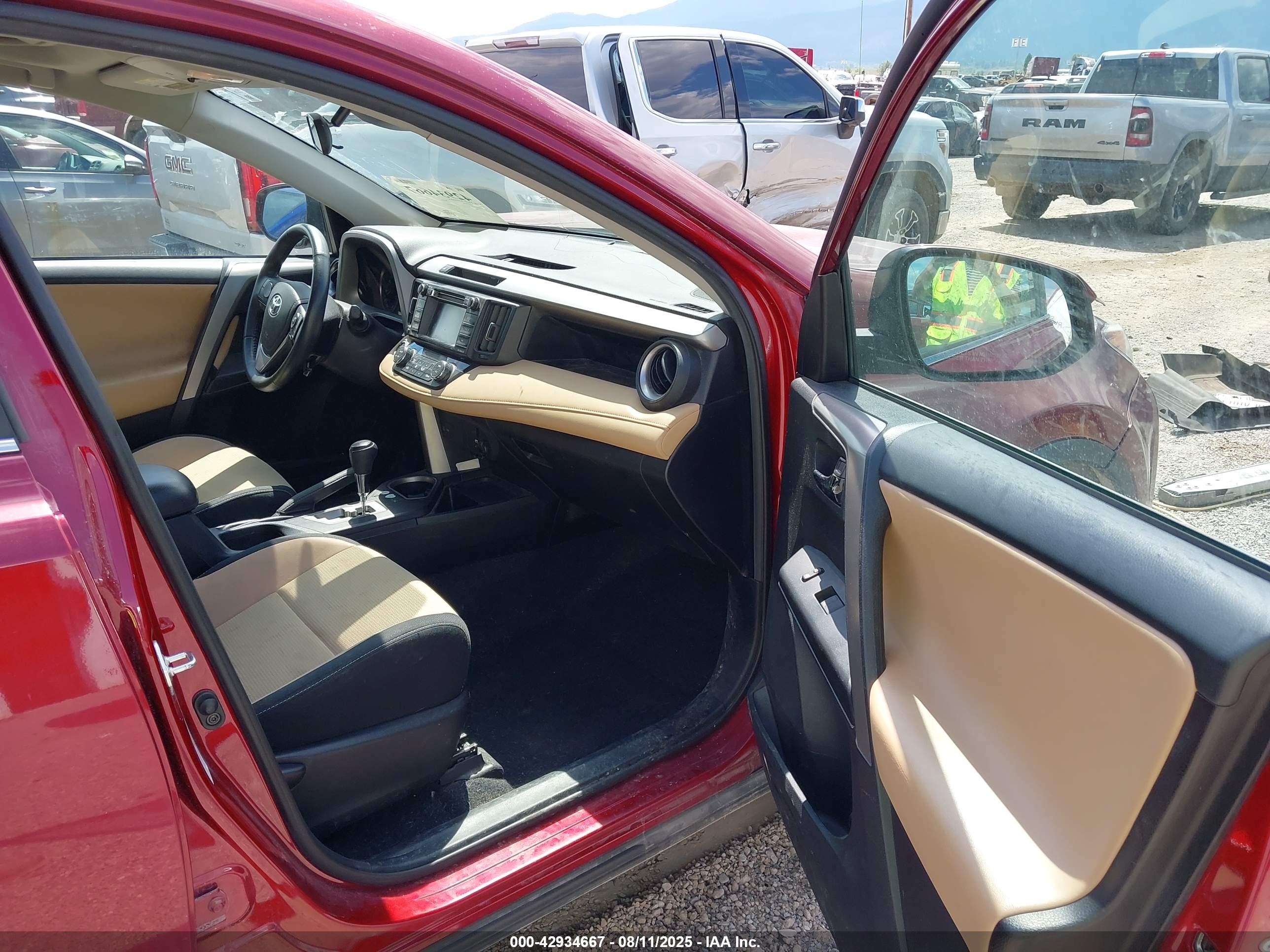 TOYOTA RAV4 image 5
