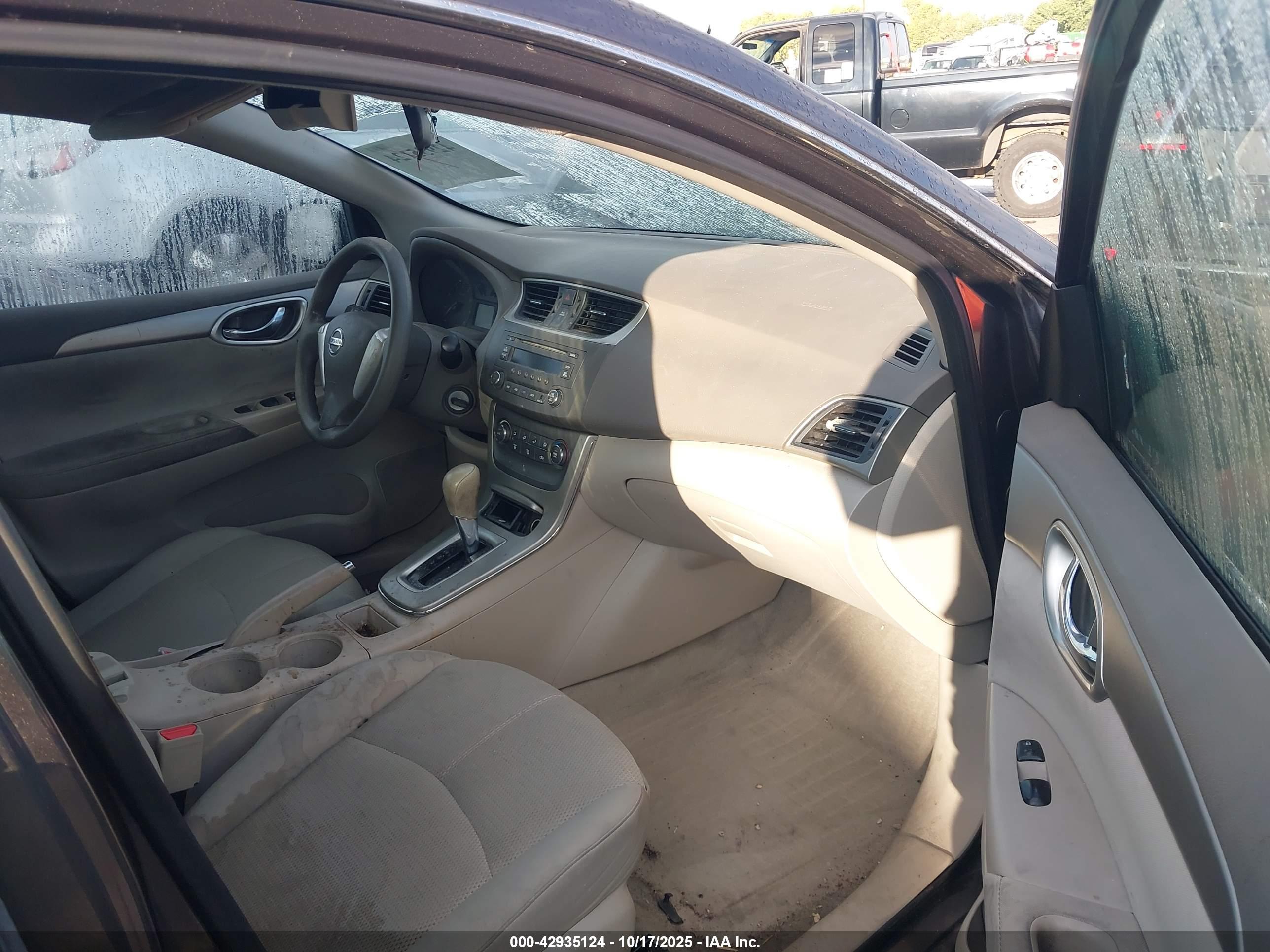 NISSAN SENTRA image 5