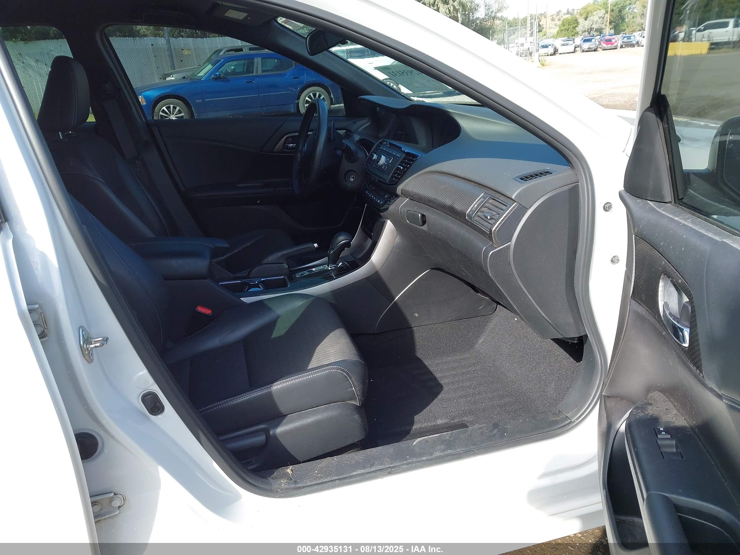 HONDA ACCORD image 5