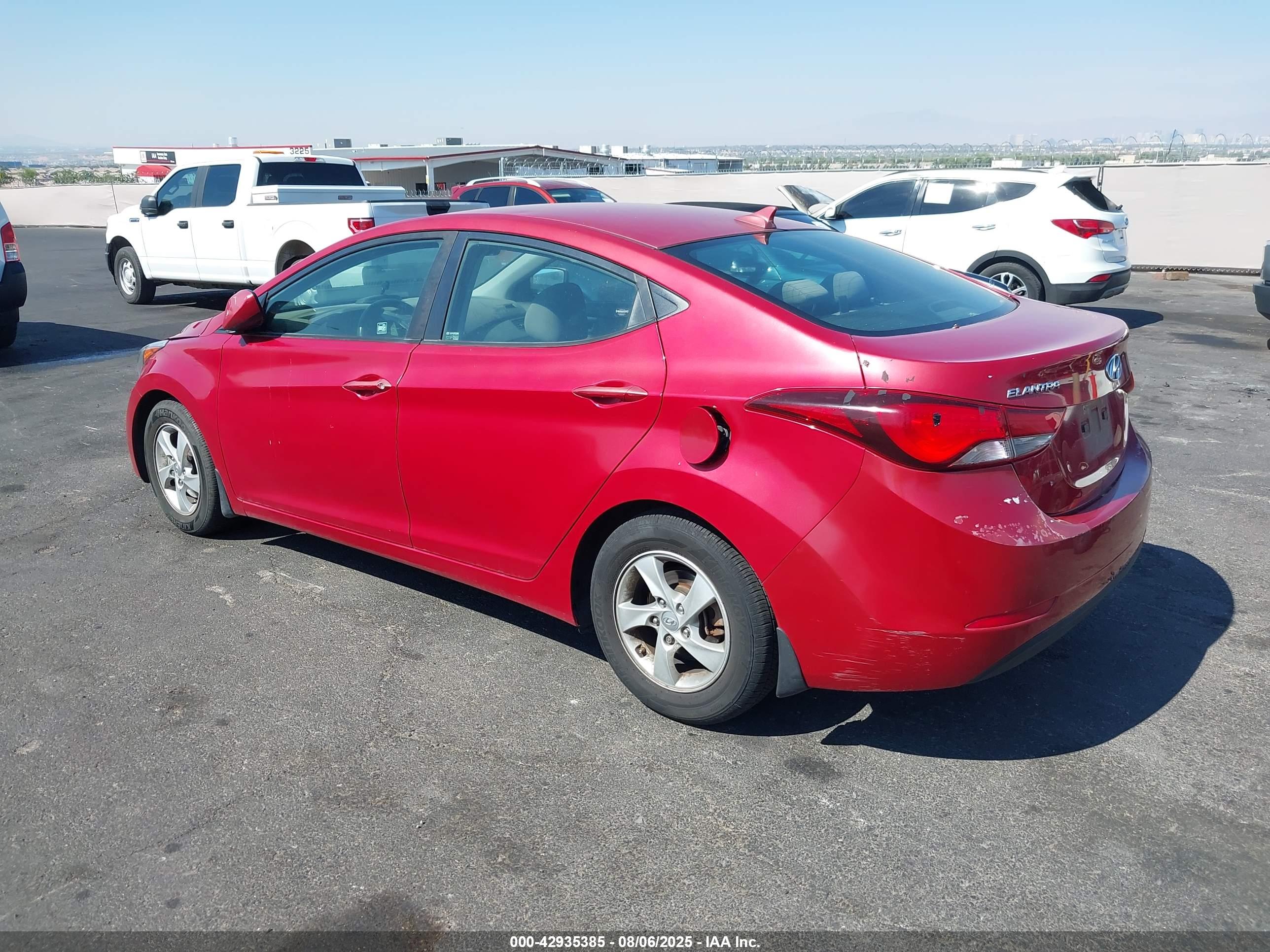 HYUNDAI ELANTRA image 3
