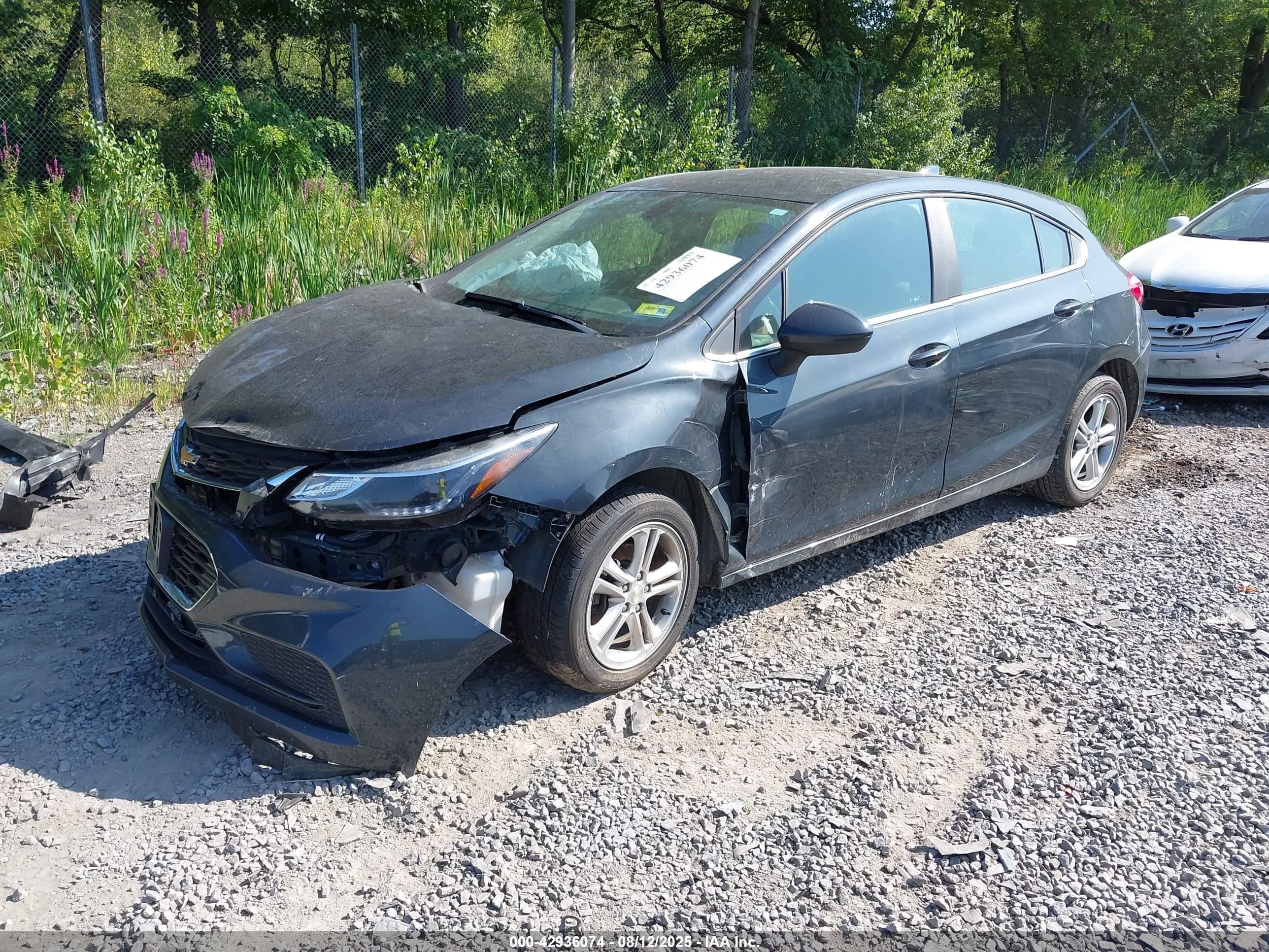 CHEVROLET CRUZE image 2