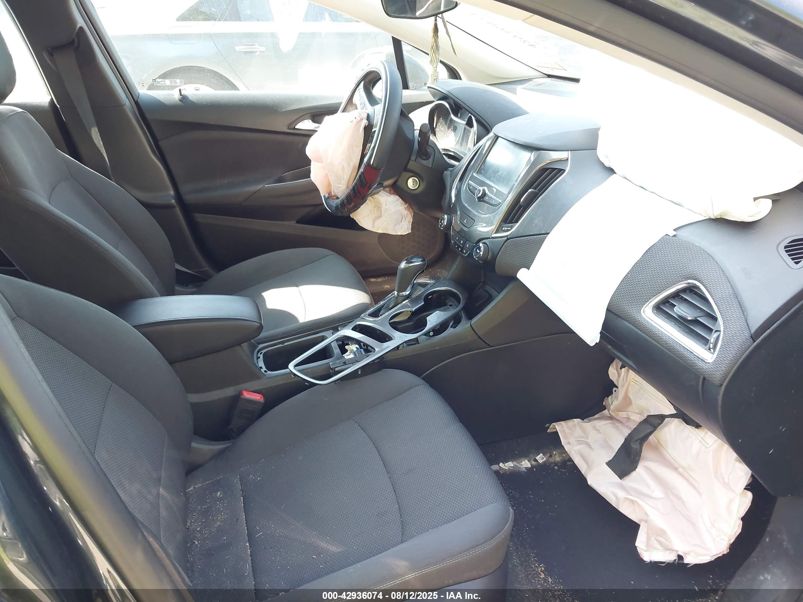CHEVROLET CRUZE image 5