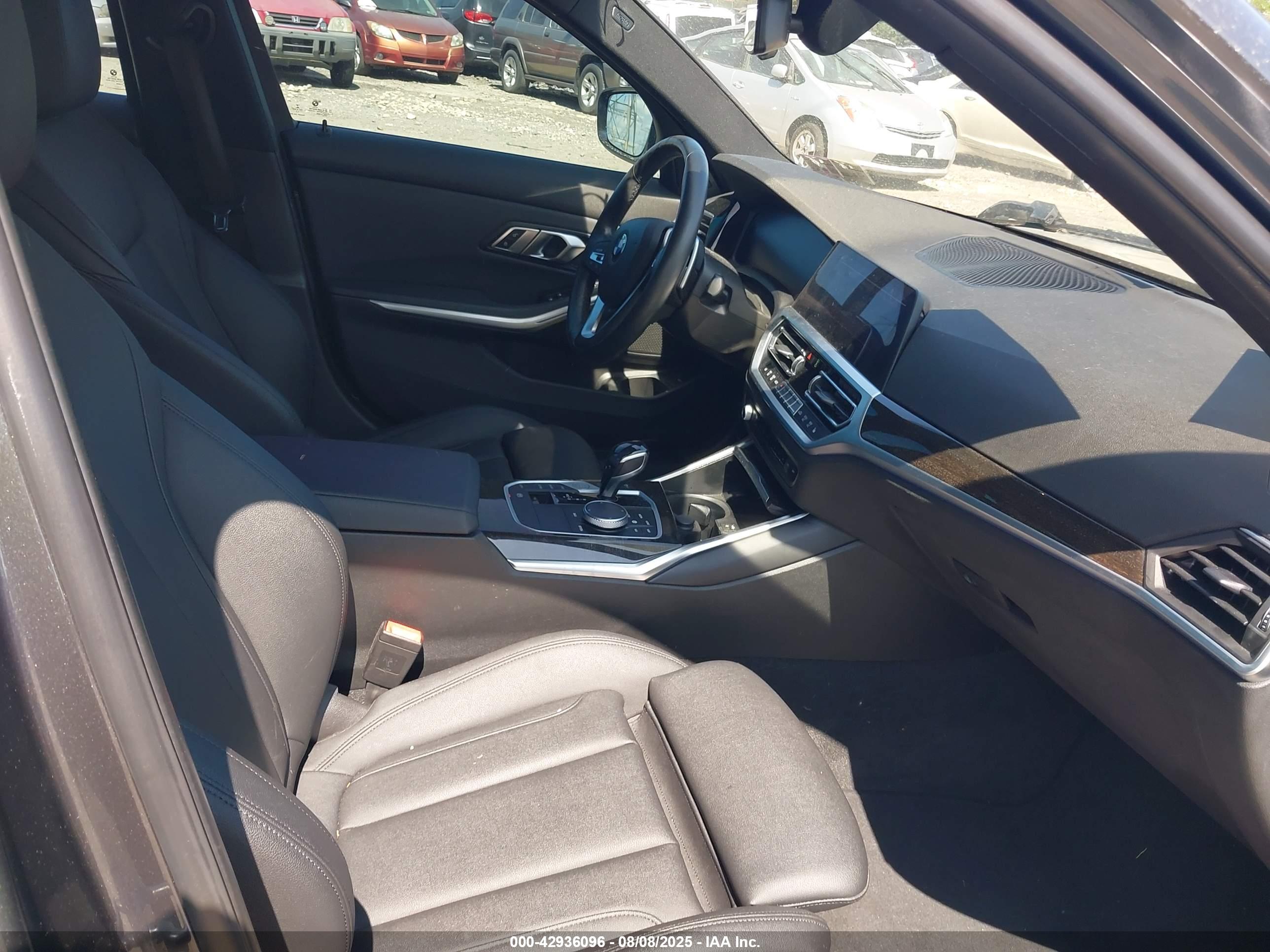 BMW 330I image 5