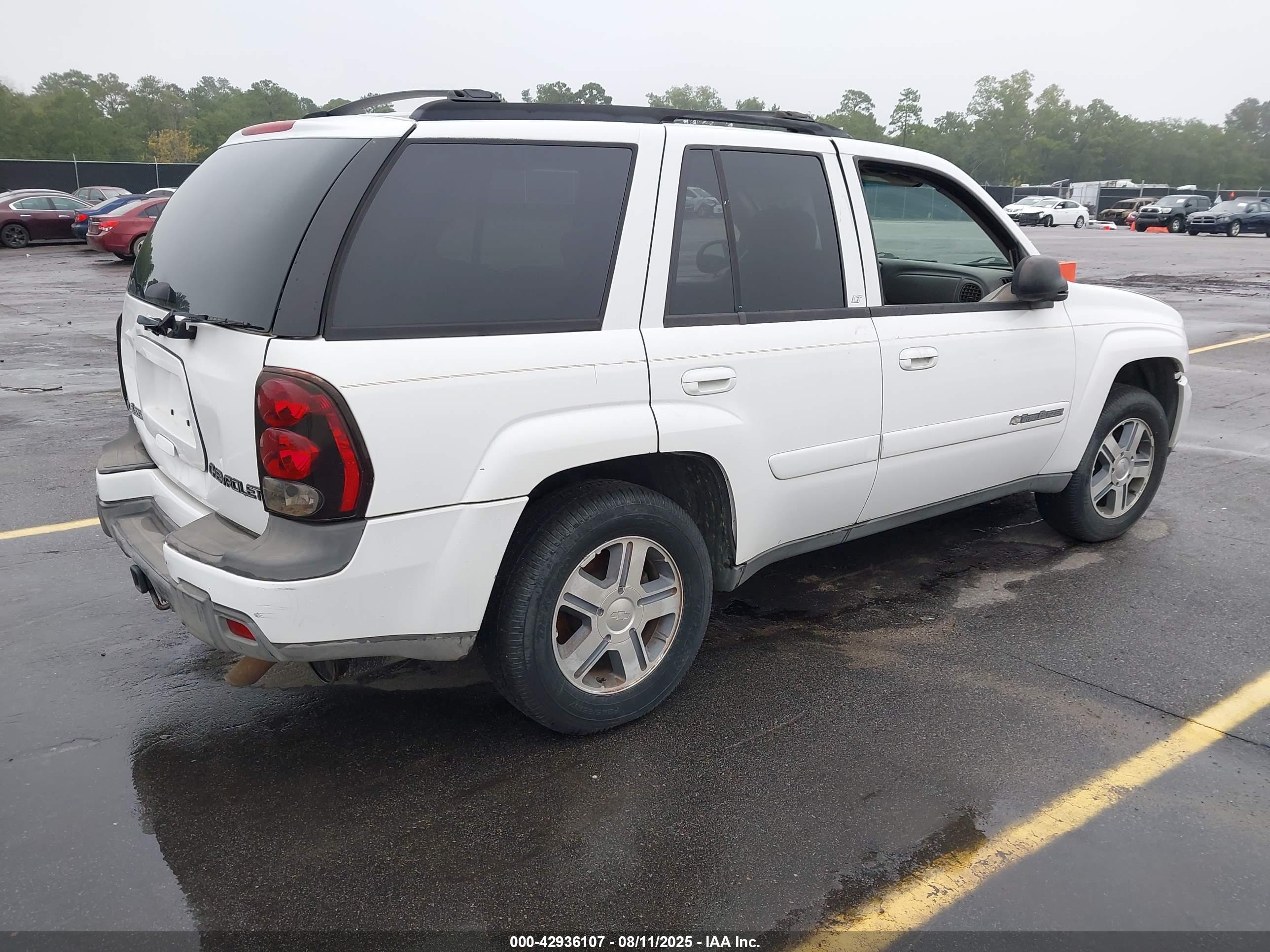 CHEVROLET TRAILBLAZER image 4