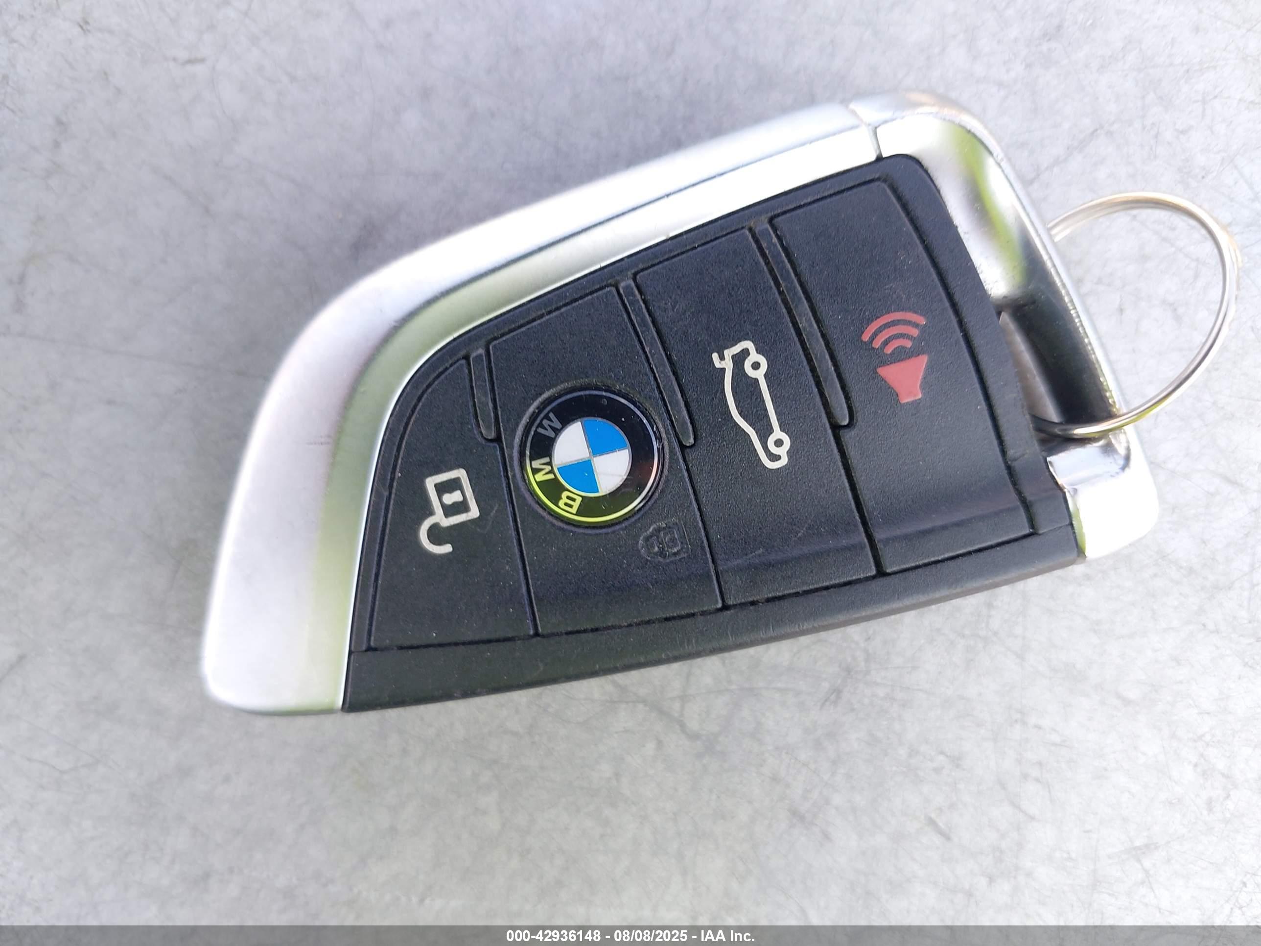 BMW X6 image 11