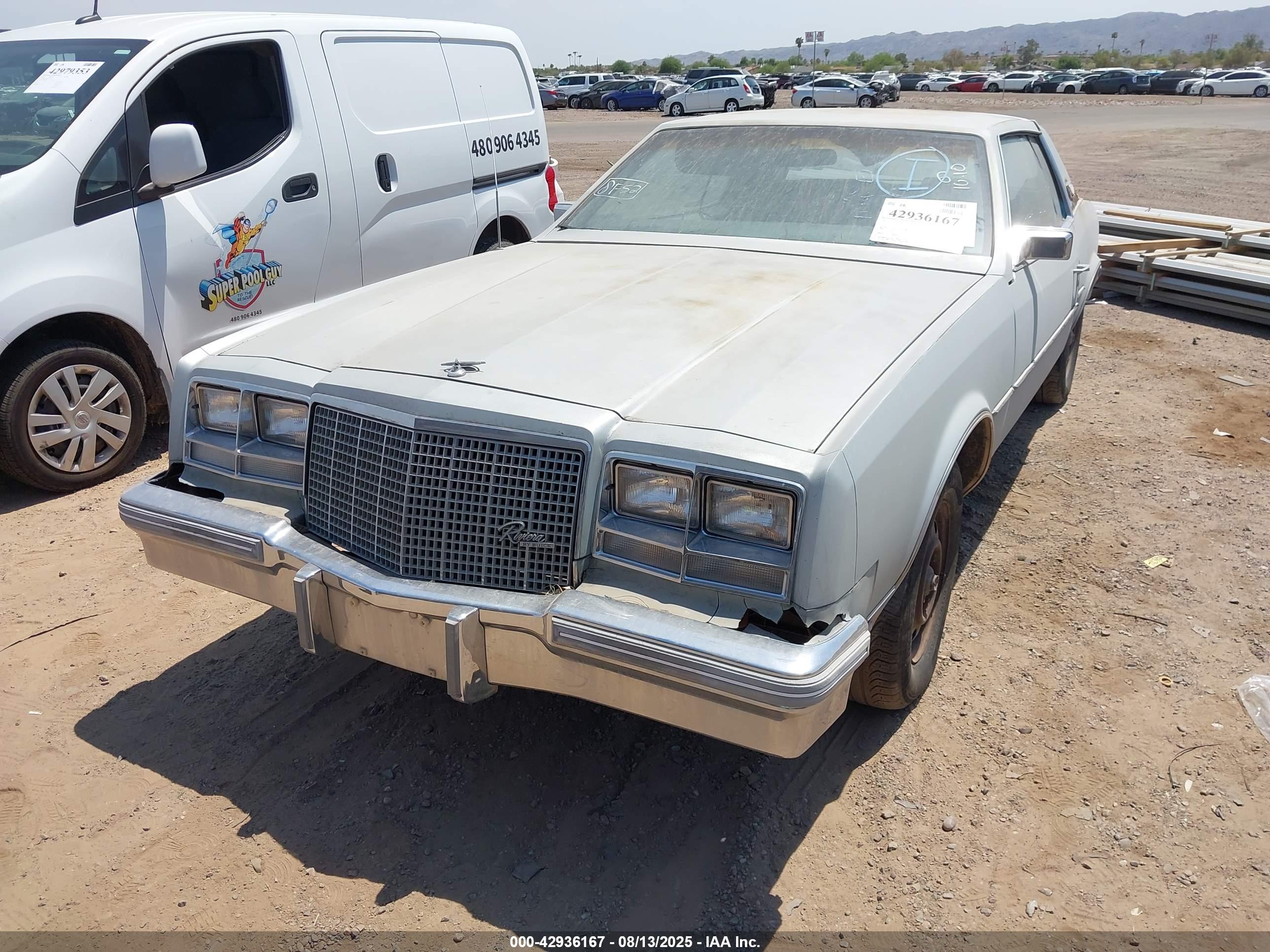 BUICK RIVIERA image 2