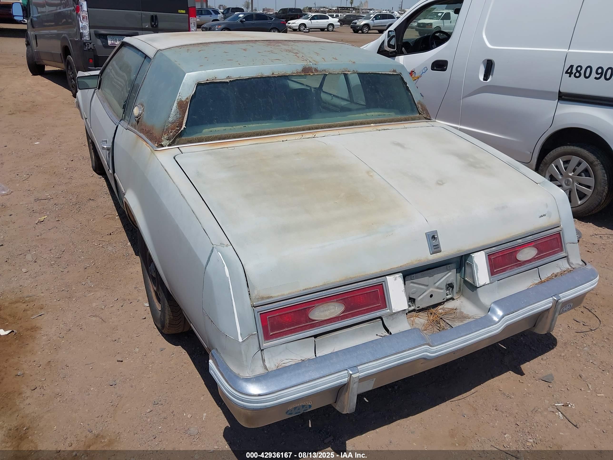 BUICK RIVIERA image 3