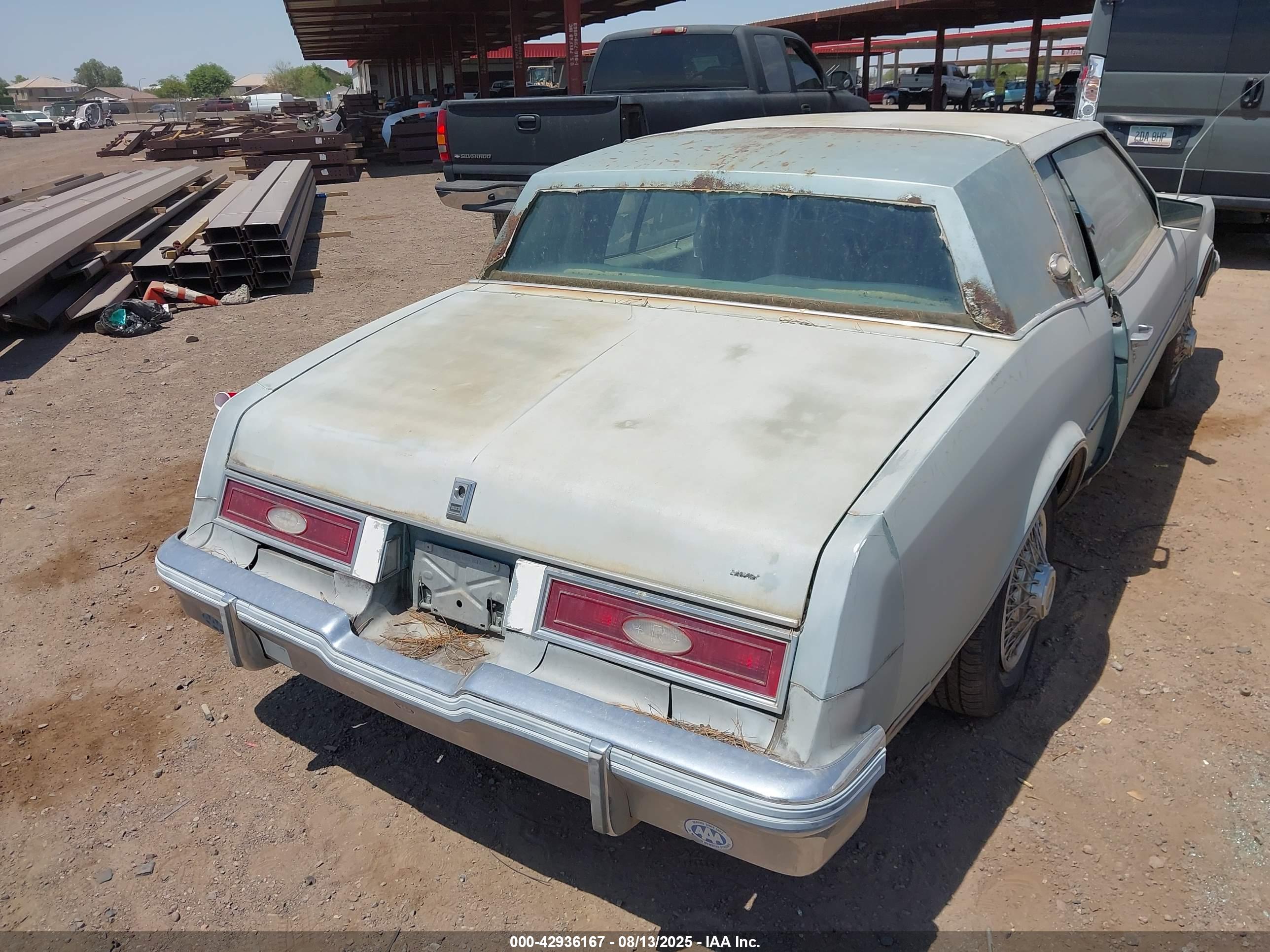 BUICK RIVIERA image 4