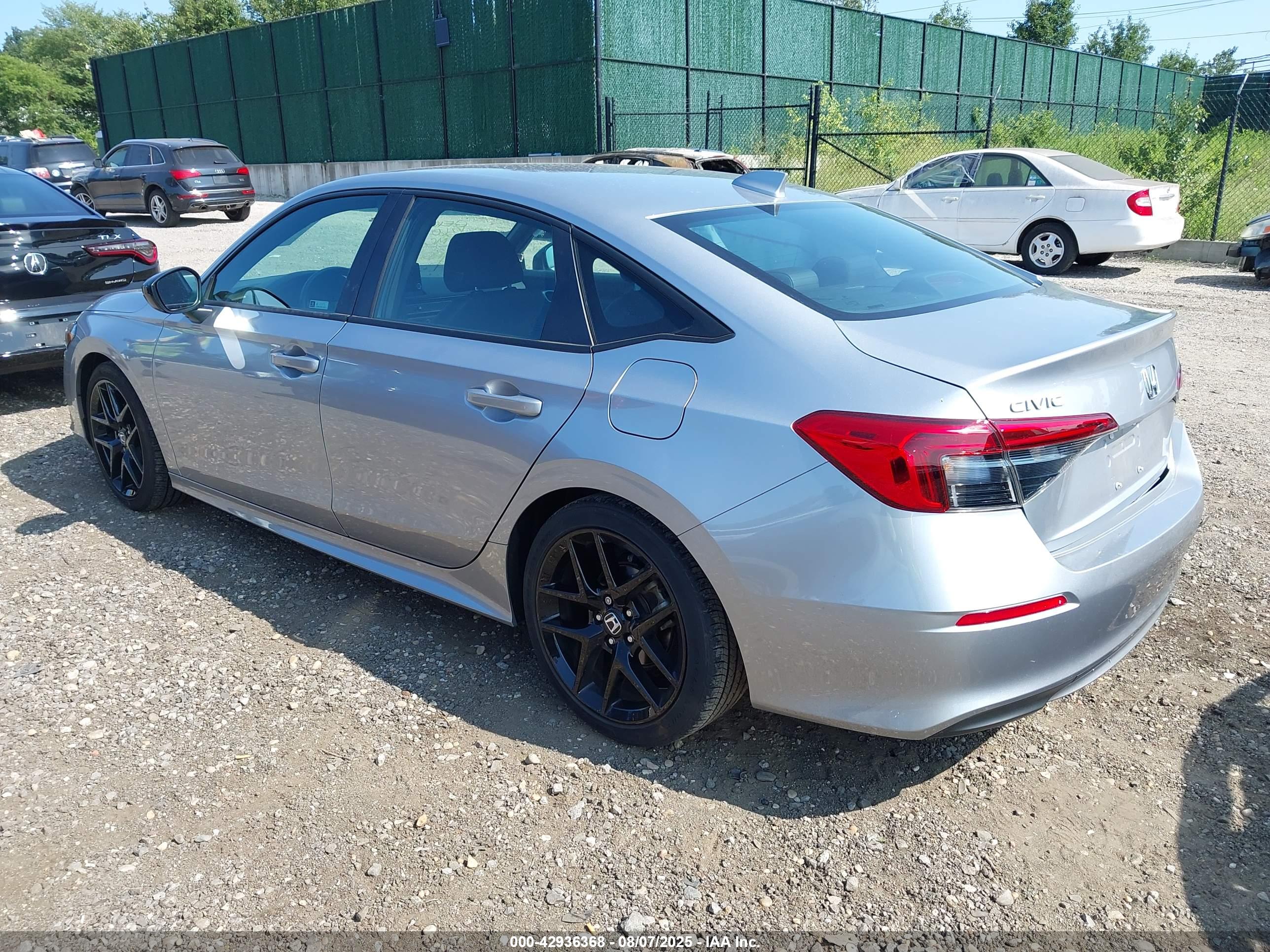 HONDA CIVIC image 3