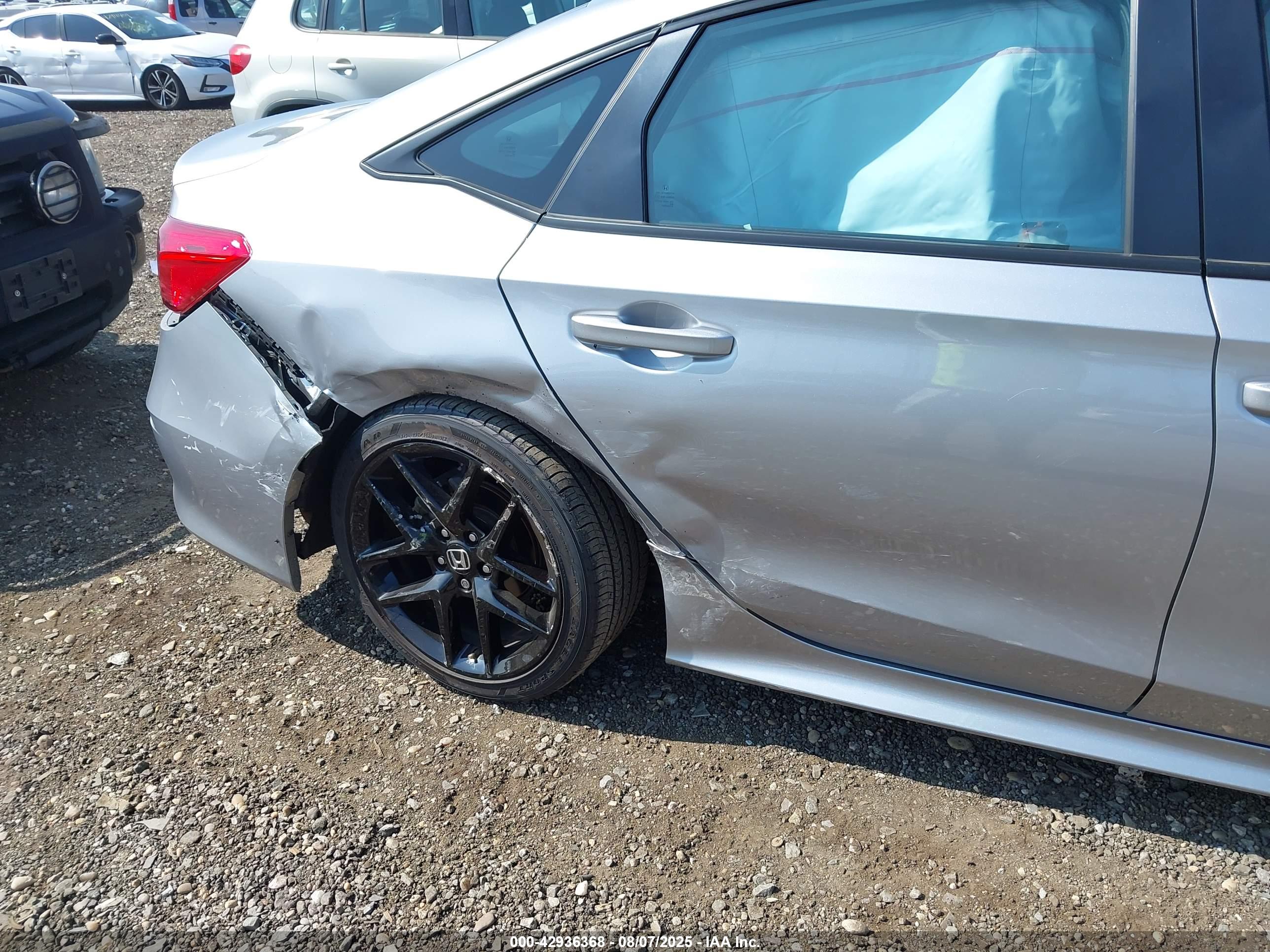 HONDA CIVIC image 6